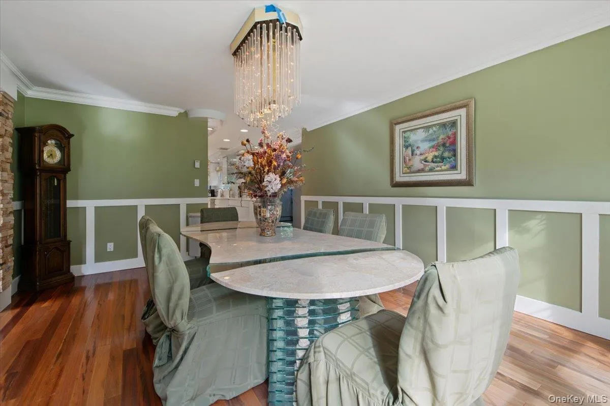 7 Faulkner Lane, Huntington, NY, 5 Bedrooms Bedrooms, 11 Rooms Rooms,3 BathroomsBathrooms,Residential,For Rent,Faulkner,0,1057535 7 Faulkner Lane, Huntington, NY, 5 Bedrooms Bedrooms, 11 Rooms Rooms,3 BathroomsBathrooms,Residential,For Rent,Faulkner,0,1057535