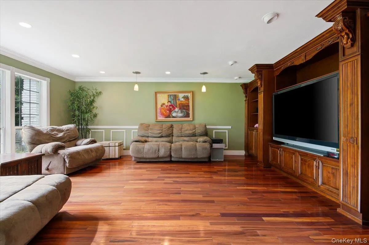 7 Faulkner Lane, Huntington, NY, 5 Bedrooms Bedrooms, 11 Rooms Rooms,3 BathroomsBathrooms,Residential,For Rent,Faulkner,0,1057535 7 Faulkner Lane, Huntington, NY, 5 Bedrooms Bedrooms, 11 Rooms Rooms,3 BathroomsBathrooms,Residential,For Rent,Faulkner,0,1057535