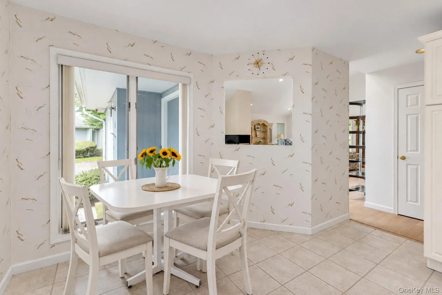 Virtually Staged Breakfast Area Virtually Staged Breakfast Area