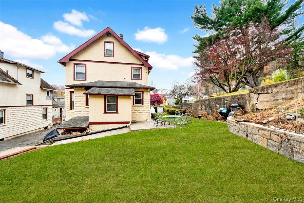 26 Cleveland Street, Mount Pleasant, NY, 2 Bedroom Bedrooms, 4 Room Rooms,1 BathroomBathrooms,Residential Lease,For Rent,Cleveland,0,1057544 26 Cleveland Street, Mount Pleasant, NY, 2 Bedroom Bedrooms, 4 Room Rooms,1 BathroomBathrooms,Residential Lease,For Rent,Cleveland,0,1057544