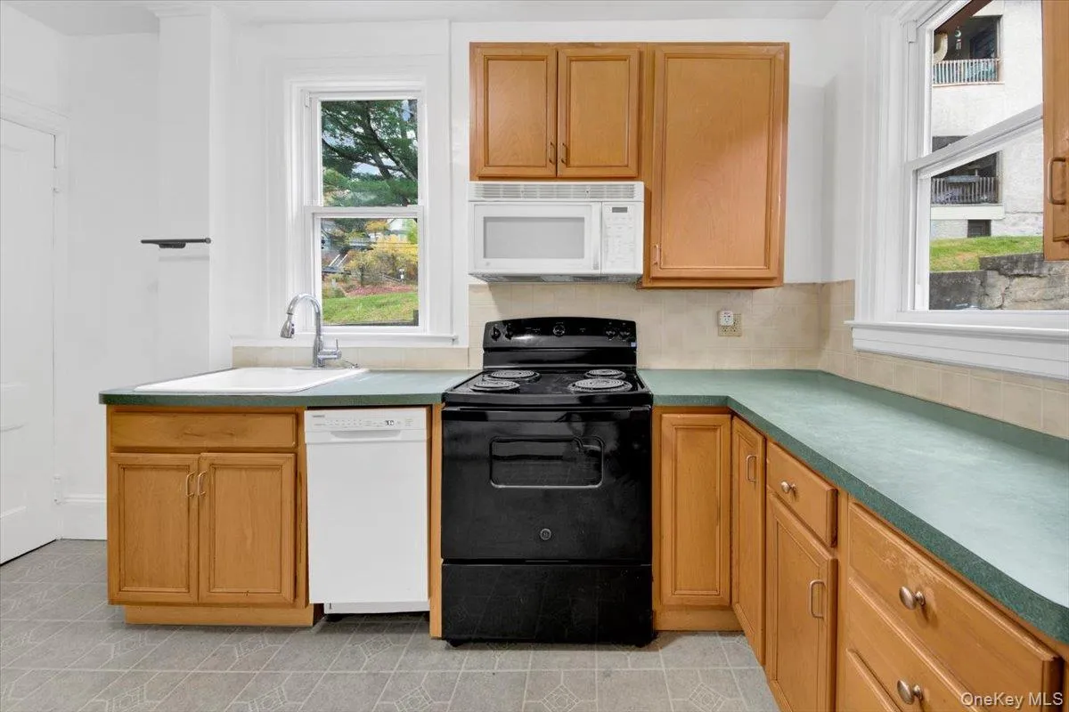 26 Cleveland Street, Mount Pleasant, NY, 2 Bedroom Bedrooms, 4 Room Rooms,1 BathroomBathrooms,Residential Lease,For Rent,Cleveland,0,1057544 26 Cleveland Street, Mount Pleasant, NY, 2 Bedroom Bedrooms, 4 Room Rooms,1 BathroomBathrooms,Residential Lease,For Rent,Cleveland,0,1057544