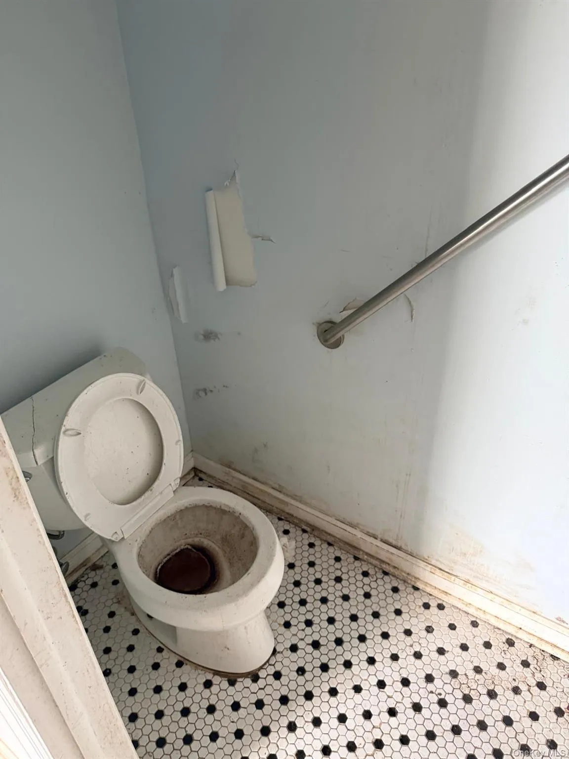 71 Matsunaye Drive, Babylon, NY, 6 Bedrooms Bedrooms, 14 Rooms Rooms,3 BathroomsBathrooms,Residential,For Rent,Matsunaye,0,1057549 71 Matsunaye Drive, Babylon, NY, 6 Bedrooms Bedrooms, 14 Rooms Rooms,3 BathroomsBathrooms,Residential,For Rent,Matsunaye,0,1057549
