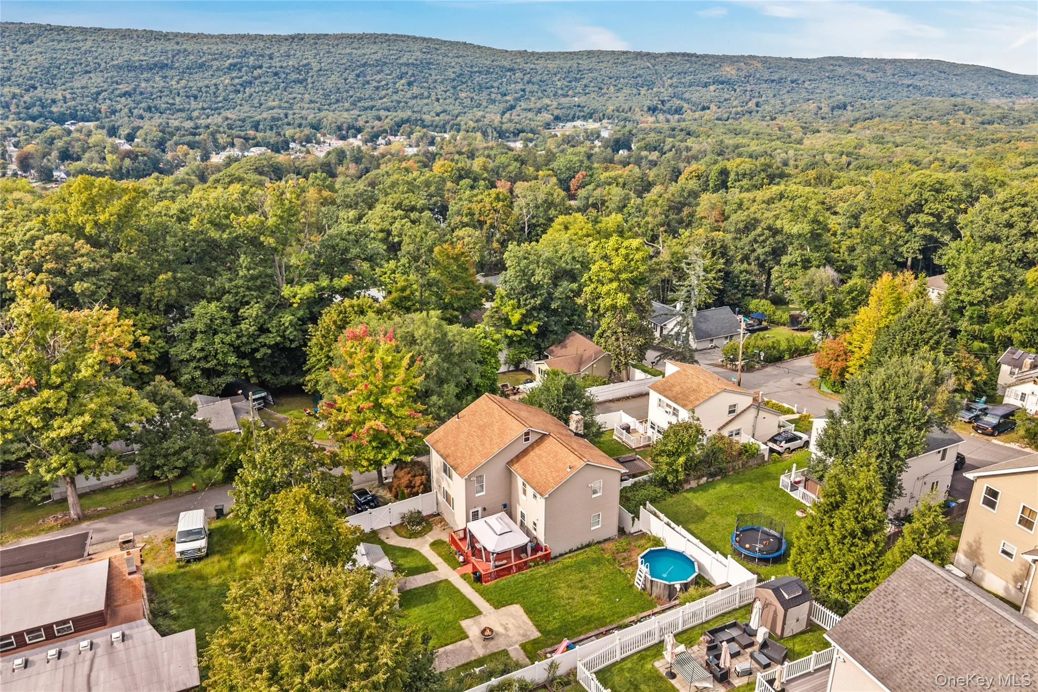 6 Ursa Avenue, Warwick (town), NY, 4 Bedrooms Bedrooms, 7 Rooms Rooms,2 BathroomsBathrooms,Residential,For Rent,Ursa,0,1057558 6 Ursa Avenue, Warwick (town), NY, 4 Bedrooms Bedrooms, 7 Rooms Rooms,2 BathroomsBathrooms,Residential,For Rent,Ursa,0,1057558