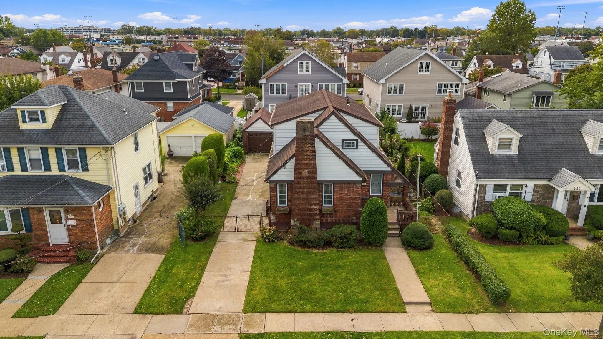 135 Fairfield Avenue, North Hempstead, NY, 4 Bedrooms Bedrooms, 8 Rooms Rooms,2 BathroomsBathrooms,Residential,For Rent,Fairfield,0,1057563 135 Fairfield Avenue, North Hempstead, NY, 4 Bedrooms Bedrooms, 8 Rooms Rooms,2 BathroomsBathrooms,Residential,For Rent,Fairfield,0,1057563