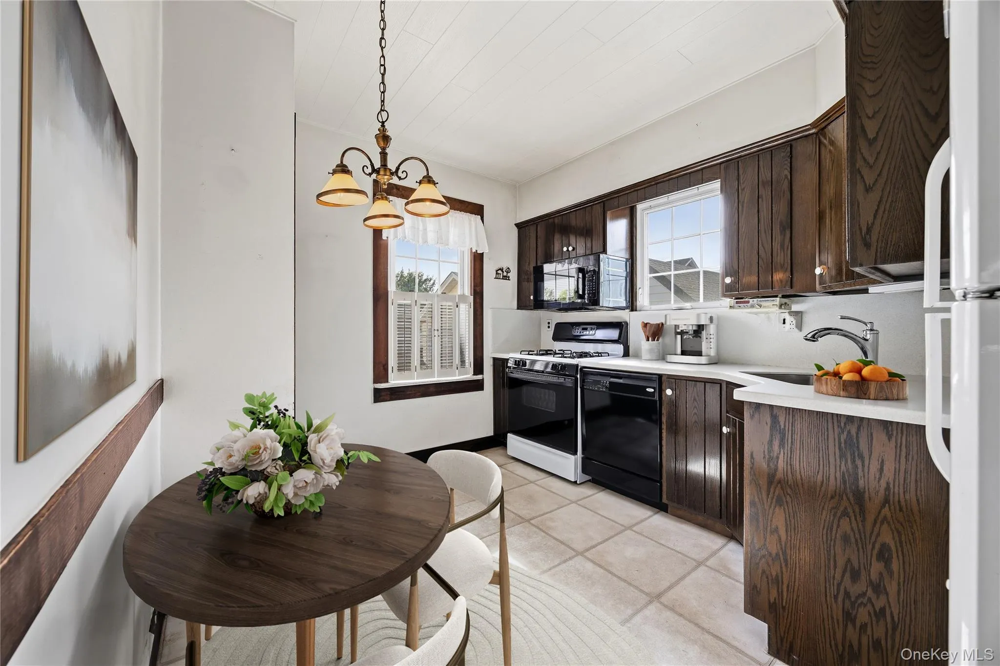 135 Fairfield Avenue, North Hempstead, NY, 4 Bedrooms Bedrooms, 8 Rooms Rooms,2 BathroomsBathrooms,Residential,For Rent,Fairfield,0,1057563 135 Fairfield Avenue, North Hempstead, NY, 4 Bedrooms Bedrooms, 8 Rooms Rooms,2 BathroomsBathrooms,Residential,For Rent,Fairfield,0,1057563