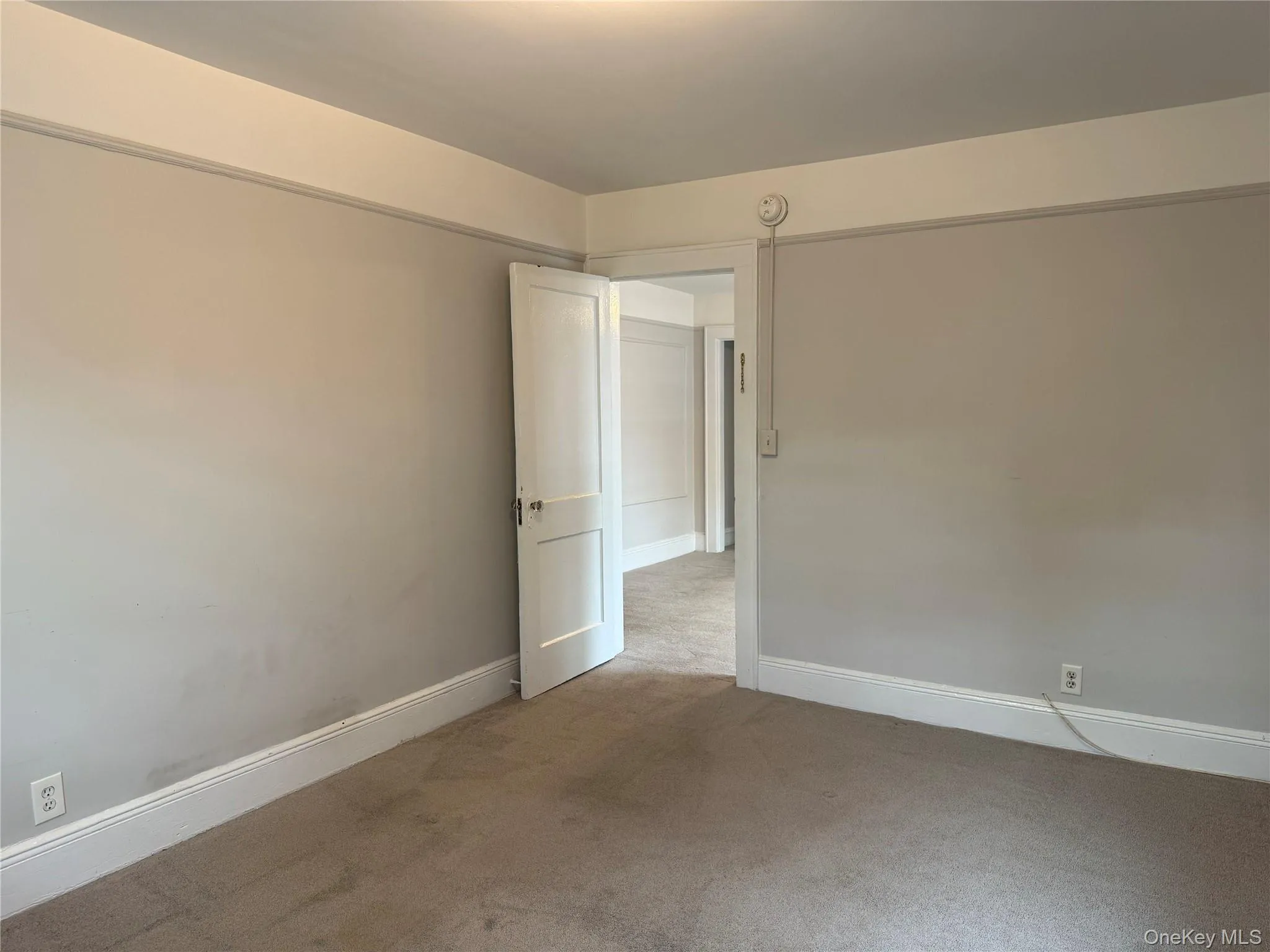 50 The Crescent, Babylon, NY, 2 Bedroom Bedrooms, 4 Room Rooms,1 BathroomBathrooms,Residential Lease,For Rent,The Crescent,0,1057564 50 The Crescent, Babylon, NY, 2 Bedroom Bedrooms, 4 Room Rooms,1 BathroomBathrooms,Residential Lease,For Rent,The Crescent,0,1057564
