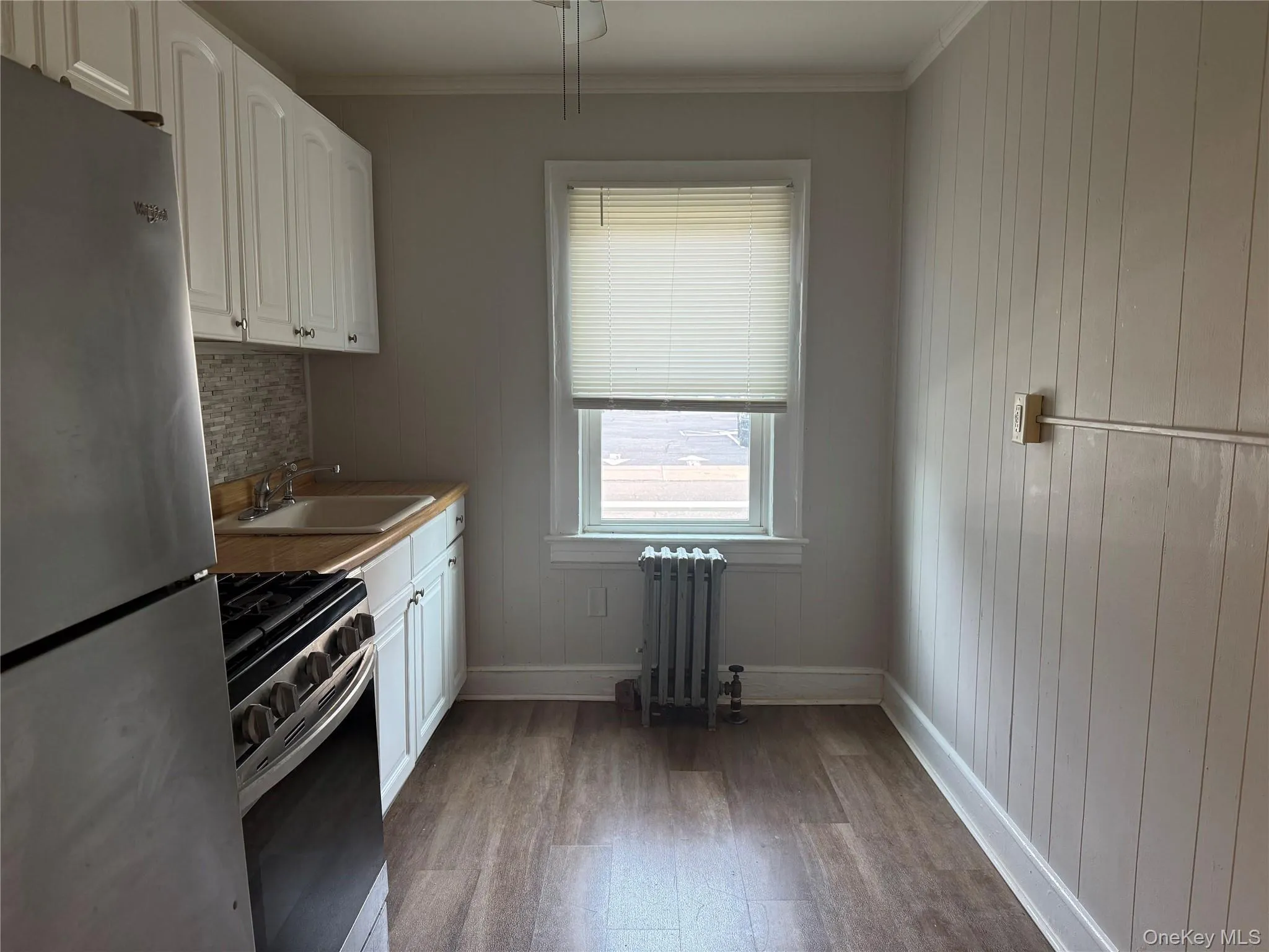 50 The Crescent, Babylon, NY, 2 Bedroom Bedrooms, 4 Room Rooms,1 BathroomBathrooms,Residential Lease,For Rent,The Crescent,0,1057564 50 The Crescent, Babylon, NY, 2 Bedroom Bedrooms, 4 Room Rooms,1 BathroomBathrooms,Residential Lease,For Rent,The Crescent,0,1057564