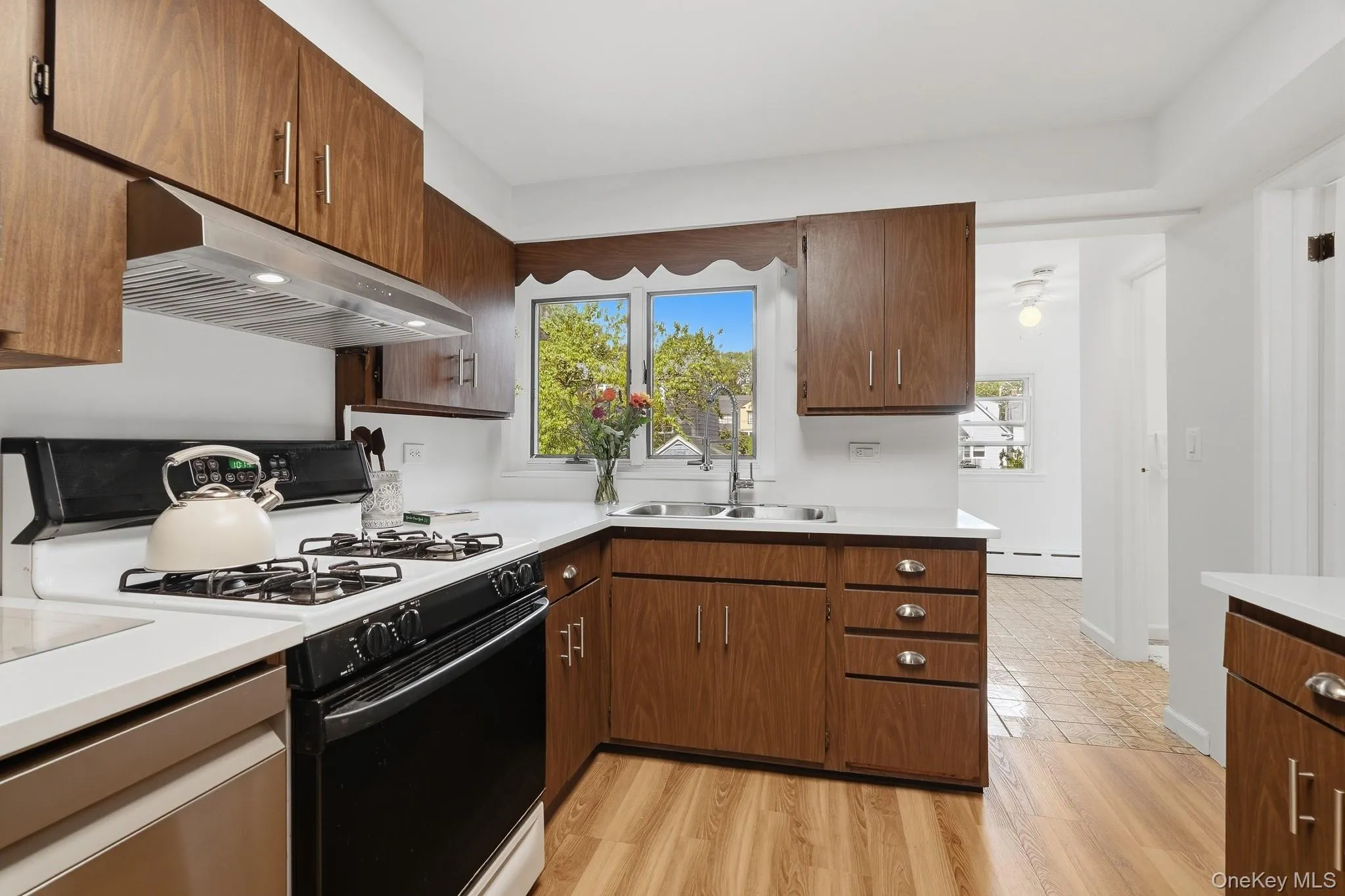 82 Quinby Avenue, White Plains, NY, 4 Bedroom Bedrooms, 9 Room Rooms,2 BathroomBathrooms,Residential Lease,For Rent,Quinby,0,1057566 82 Quinby Avenue, White Plains, NY, 4 Bedroom Bedrooms, 9 Room Rooms,2 BathroomBathrooms,Residential Lease,For Rent,Quinby,0,1057566