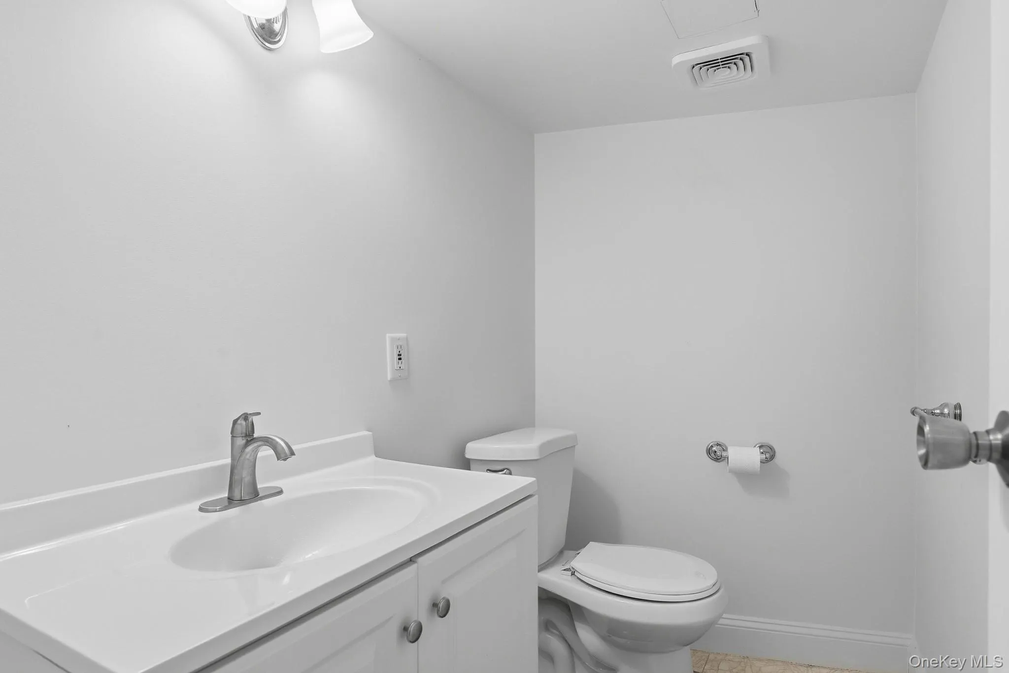 82 Quinby Avenue, White Plains, NY, 4 Bedroom Bedrooms, 9 Room Rooms,2 BathroomBathrooms,Residential Lease,For Rent,Quinby,0,1057566 82 Quinby Avenue, White Plains, NY, 4 Bedroom Bedrooms, 9 Room Rooms,2 BathroomBathrooms,Residential Lease,For Rent,Quinby,0,1057566