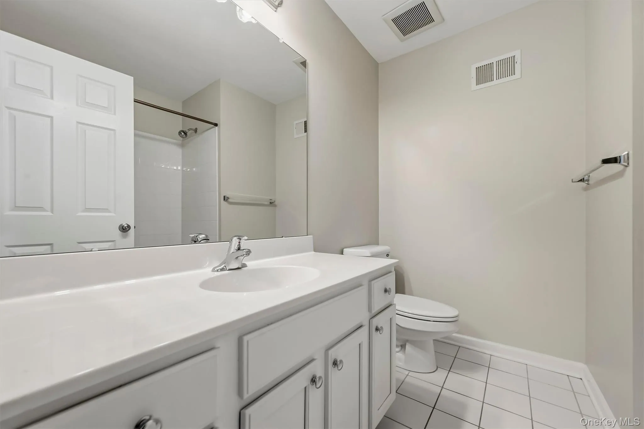 24 Ford Court, Monroe, NY, 3 Bedroom Bedrooms, 7 Room Rooms,2 BathroomBathrooms,Residential Lease,For Rent,Ford,0,1057568 24 Ford Court, Monroe, NY, 3 Bedroom Bedrooms, 7 Room Rooms,2 BathroomBathrooms,Residential Lease,For Rent,Ford,0,1057568