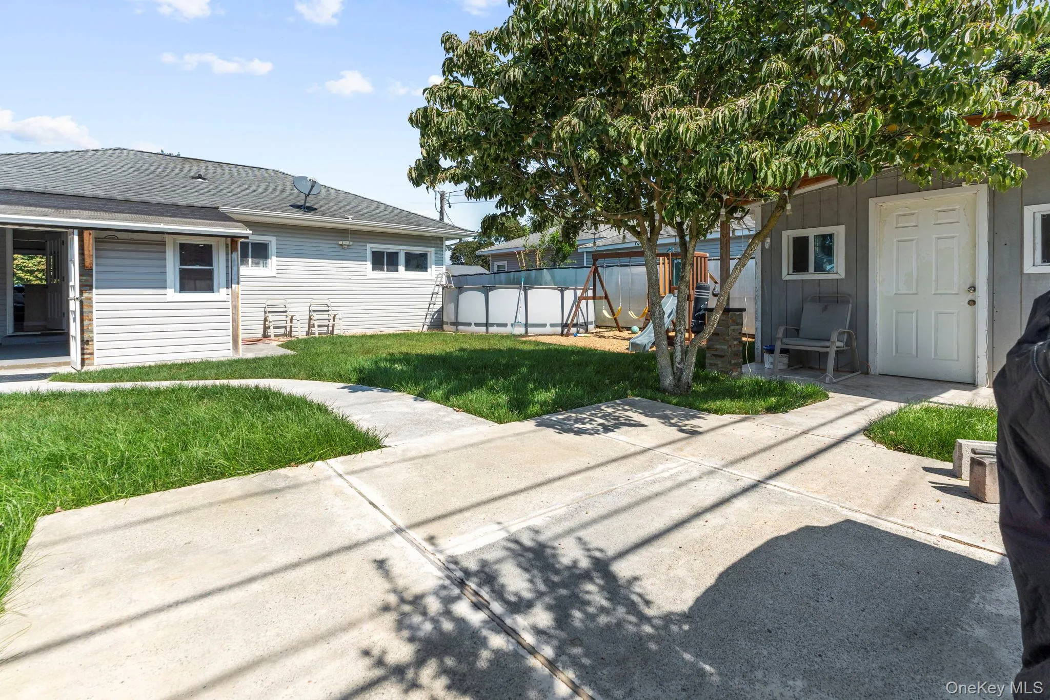 27 Croydon Road, Babylon, NY, 3 Bedrooms Bedrooms, 6 Rooms Rooms,1 BathroomBathrooms,Residential,For Rent,Croydon,0,1057569 27 Croydon Road, Babylon, NY, 3 Bedrooms Bedrooms, 6 Rooms Rooms,1 BathroomBathrooms,Residential,For Rent,Croydon,0,1057569