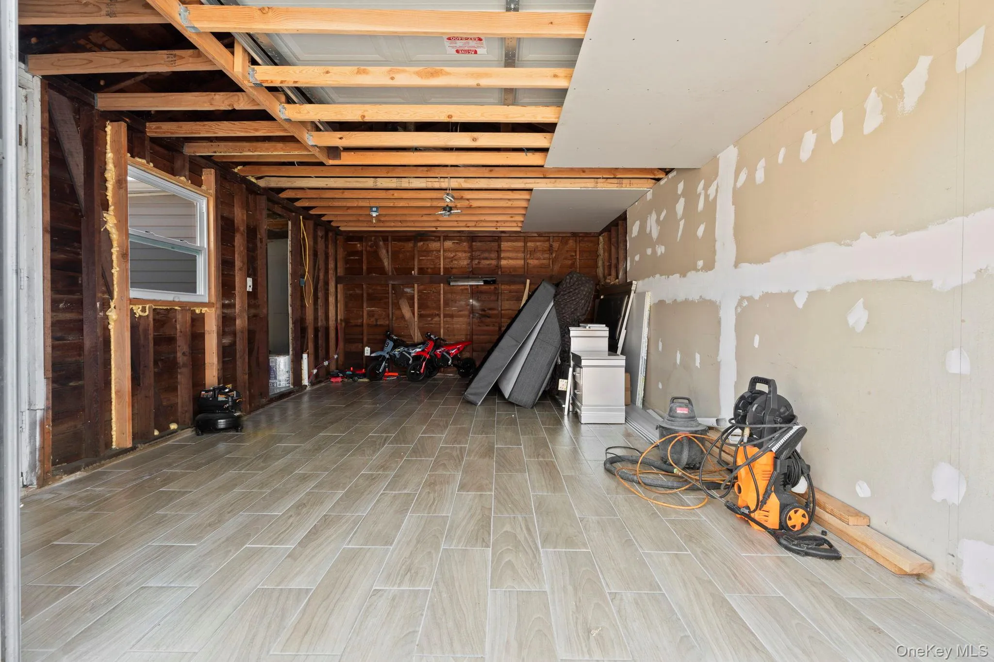 27 Croydon Road, Babylon, NY, 3 Bedrooms Bedrooms, 6 Rooms Rooms,1 BathroomBathrooms,Residential,For Rent,Croydon,0,1057569 27 Croydon Road, Babylon, NY, 3 Bedrooms Bedrooms, 6 Rooms Rooms,1 BathroomBathrooms,Residential,For Rent,Croydon,0,1057569