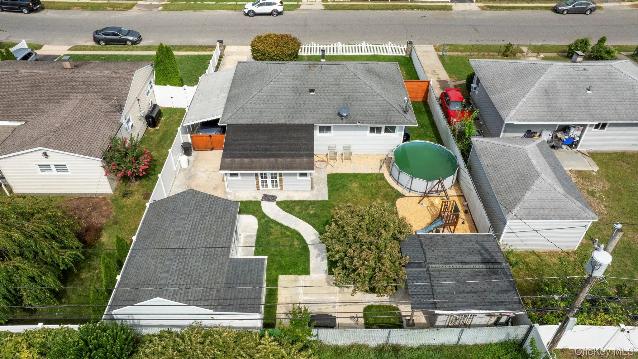 27 Croydon Road, Babylon, NY, 3 Bedrooms Bedrooms, 6 Rooms Rooms,1 BathroomBathrooms,Residential,For Rent,Croydon,0,1057569 27 Croydon Road, Babylon, NY, 3 Bedrooms Bedrooms, 6 Rooms Rooms,1 BathroomBathrooms,Residential,For Rent,Croydon,0,1057569