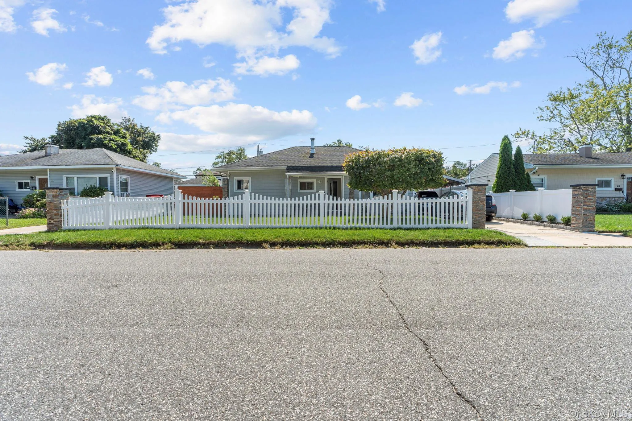 27 Croydon Road, Babylon, NY, 3 Bedrooms Bedrooms, 6 Rooms Rooms,1 BathroomBathrooms,Residential,For Rent,Croydon,0,1057569 27 Croydon Road, Babylon, NY, 3 Bedrooms Bedrooms, 6 Rooms Rooms,1 BathroomBathrooms,Residential,For Rent,Croydon,0,1057569