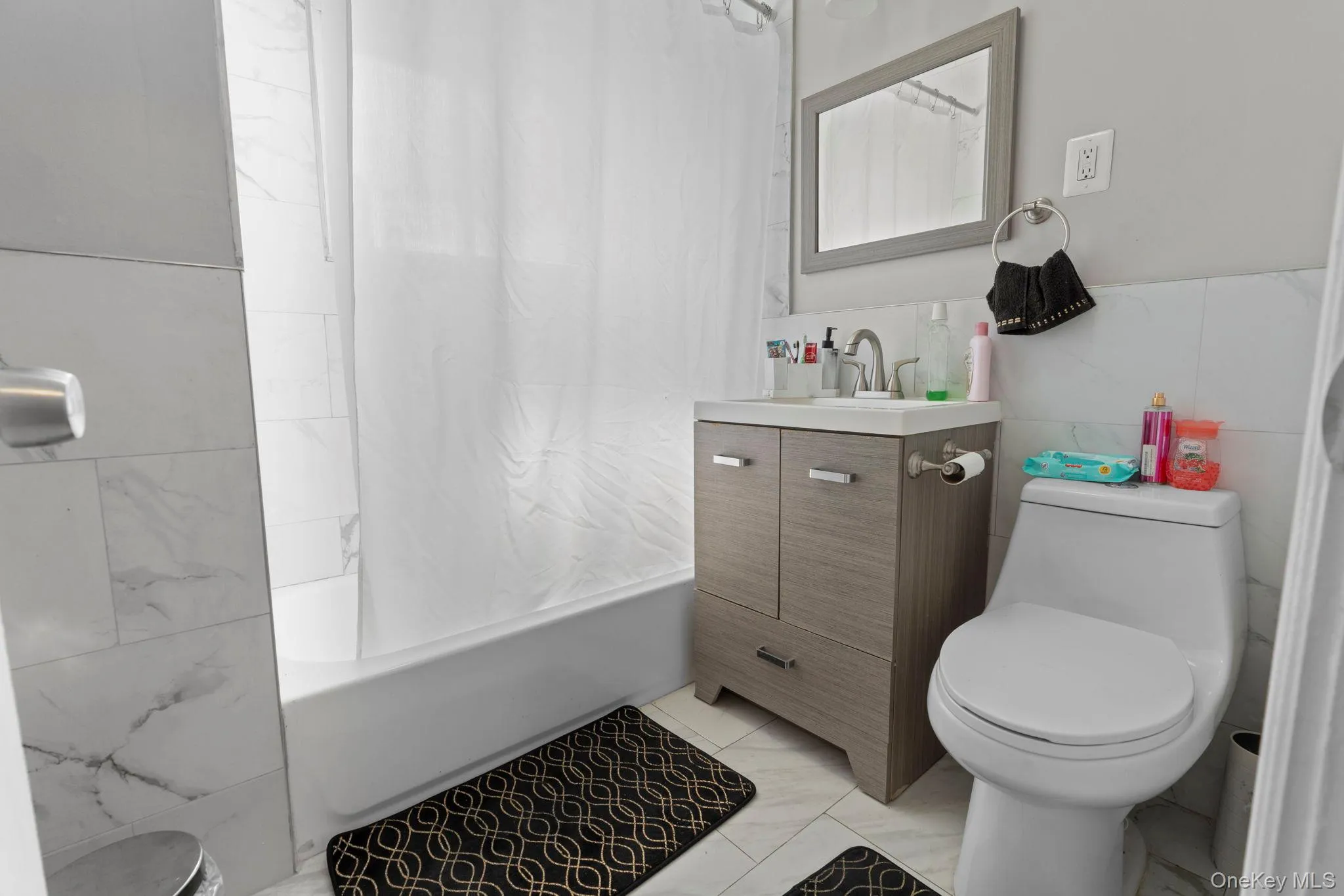 27 Croydon Road, Babylon, NY, 3 Bedrooms Bedrooms, 6 Rooms Rooms,1 BathroomBathrooms,Residential,For Rent,Croydon,0,1057569 27 Croydon Road, Babylon, NY, 3 Bedrooms Bedrooms, 6 Rooms Rooms,1 BathroomBathrooms,Residential,For Rent,Croydon,0,1057569