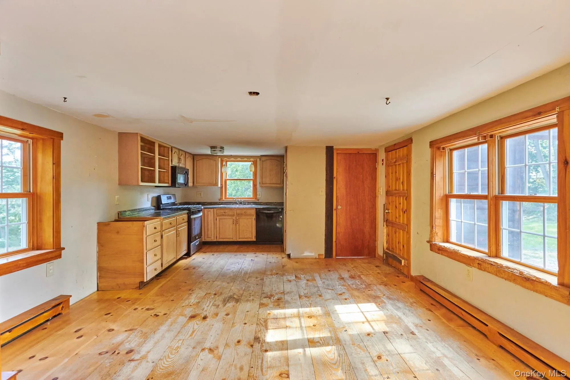47-49 Oak Street, Rhinebeck, NY, 1 Bedroom Bedrooms, 6 Rooms Rooms,1 BathroomBathrooms,Residential,For Rent,Oak,0,1057571 47-49 Oak Street, Rhinebeck, NY, 1 Bedroom Bedrooms, 6 Rooms Rooms,1 BathroomBathrooms,Residential,For Rent,Oak,0,1057571