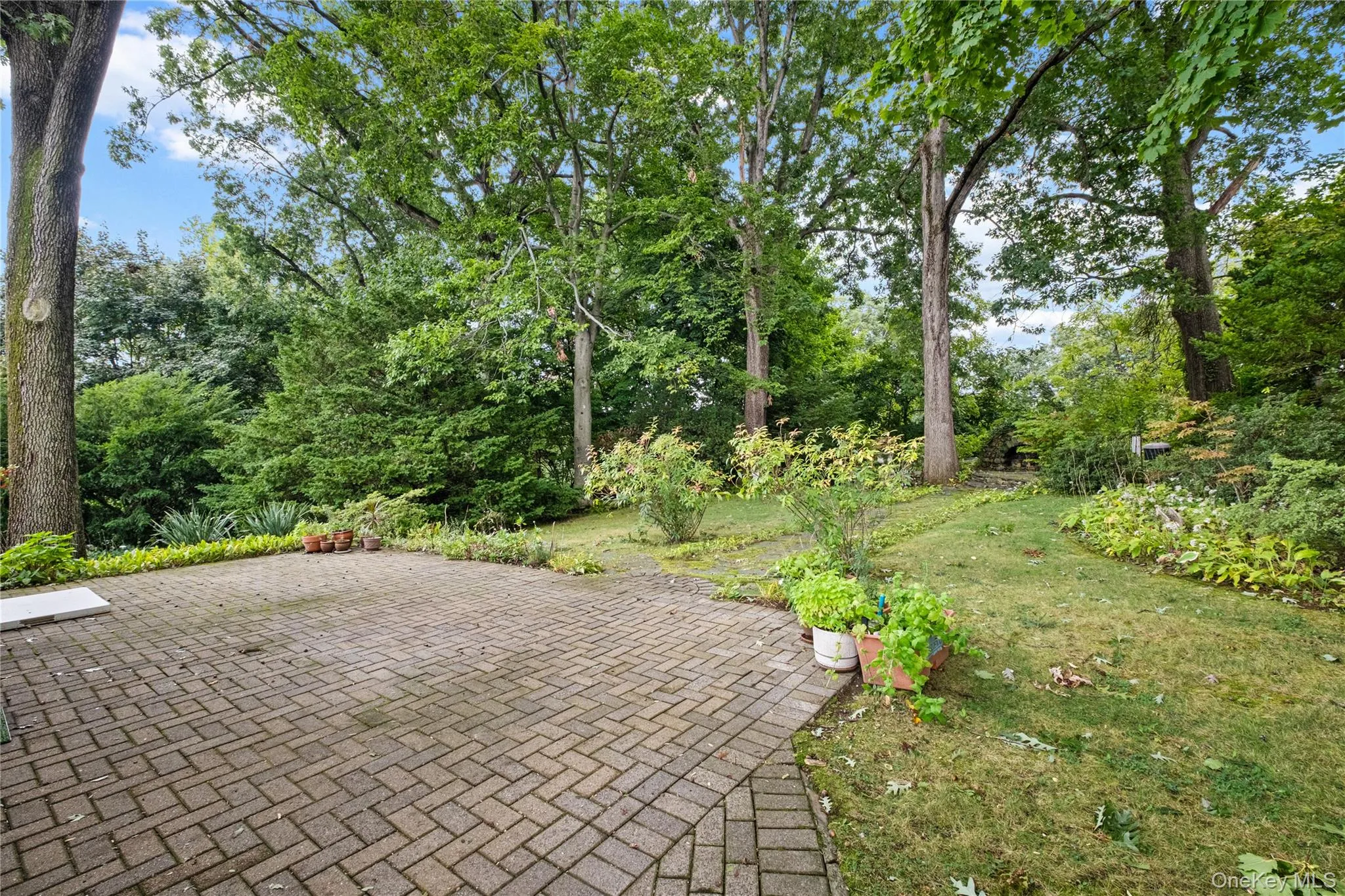 24 (aka 28) Ritchie Drive, Yonkers, NY, 3 Bedrooms Bedrooms, 7 Rooms Rooms,2 BathroomsBathrooms,Residential,For Rent,Ritchie,0,1057572 24 (aka 28) Ritchie Drive, Yonkers, NY, 3 Bedrooms Bedrooms, 7 Rooms Rooms,2 BathroomsBathrooms,Residential,For Rent,Ritchie,0,1057572