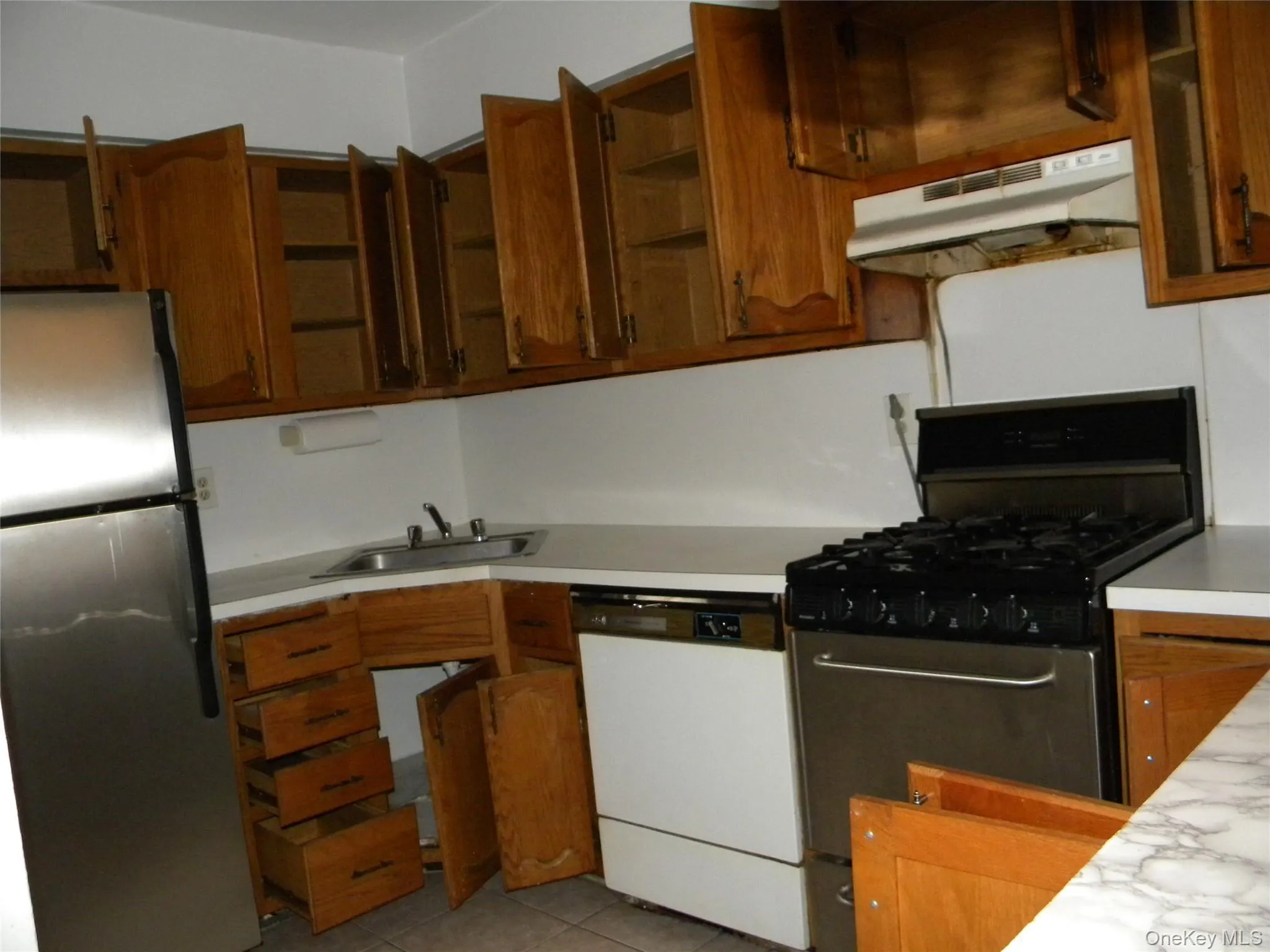 42-25 80th Street, New York, NY, 1 Bedroom Bedrooms, 2 Rooms Rooms,1 BathroomBathrooms,Residential,For Rent,80th,0,1057579 42-25 80th Street, New York, NY, 1 Bedroom Bedrooms, 2 Rooms Rooms,1 BathroomBathrooms,Residential,For Rent,80th,0,1057579