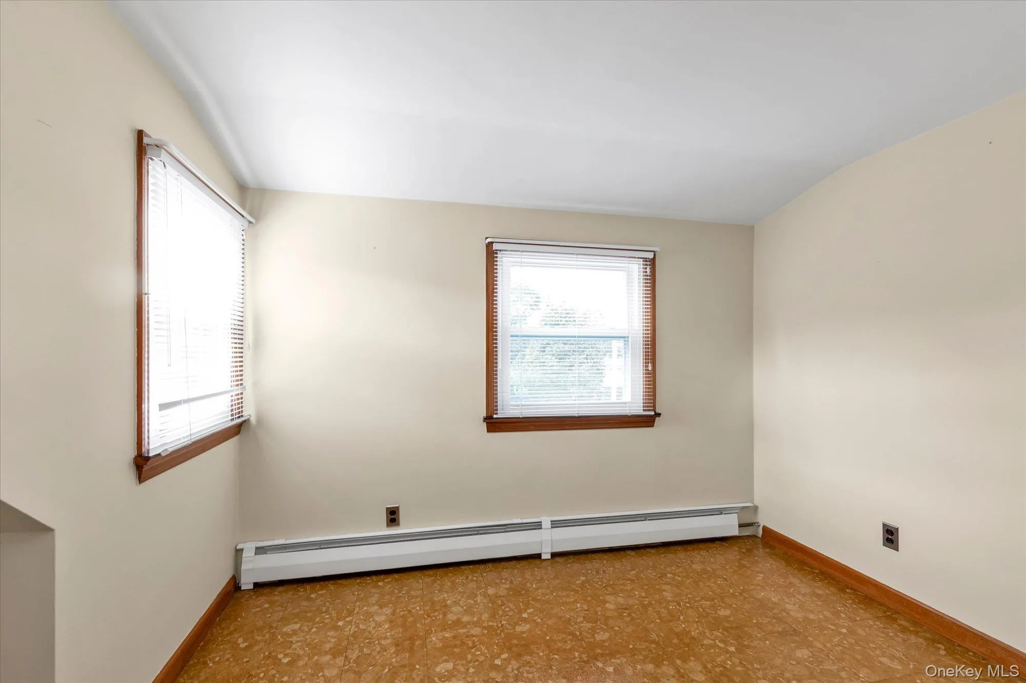 13 Inwood Road, Glen Cove, NY, 5 Bedrooms Bedrooms, 7 Rooms Rooms,2 BathroomsBathrooms,Residential,For Rent,Inwood,0,1057610 13 Inwood Road, Glen Cove, NY, 5 Bedrooms Bedrooms, 7 Rooms Rooms,2 BathroomsBathrooms,Residential,For Rent,Inwood,0,1057610