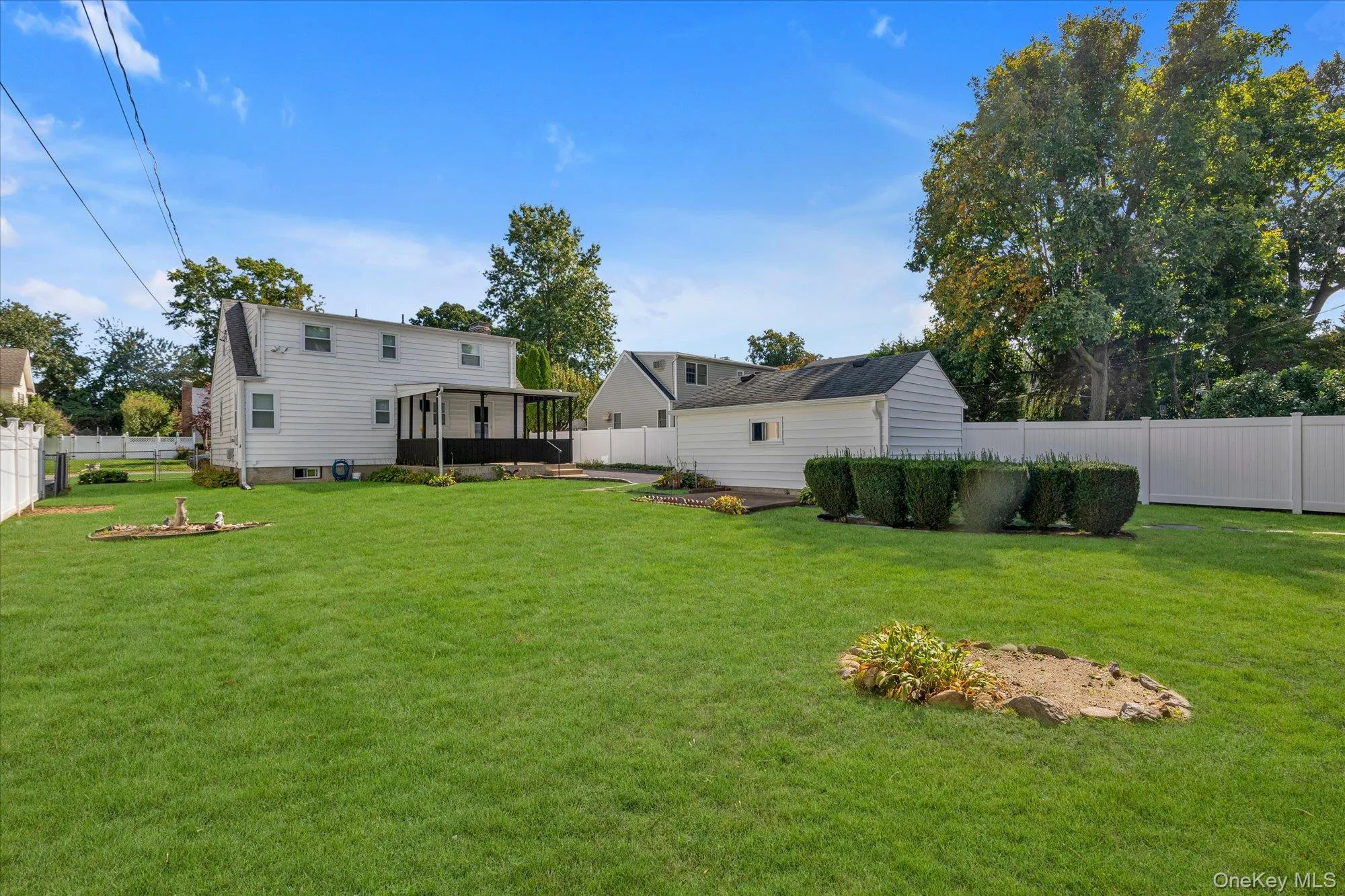 13 Inwood Road, Glen Cove, NY, 5 Bedrooms Bedrooms, 7 Rooms Rooms,2 BathroomsBathrooms,Residential,For Rent,Inwood,0,1057610 13 Inwood Road, Glen Cove, NY, 5 Bedrooms Bedrooms, 7 Rooms Rooms,2 BathroomsBathrooms,Residential,For Rent,Inwood,0,1057610