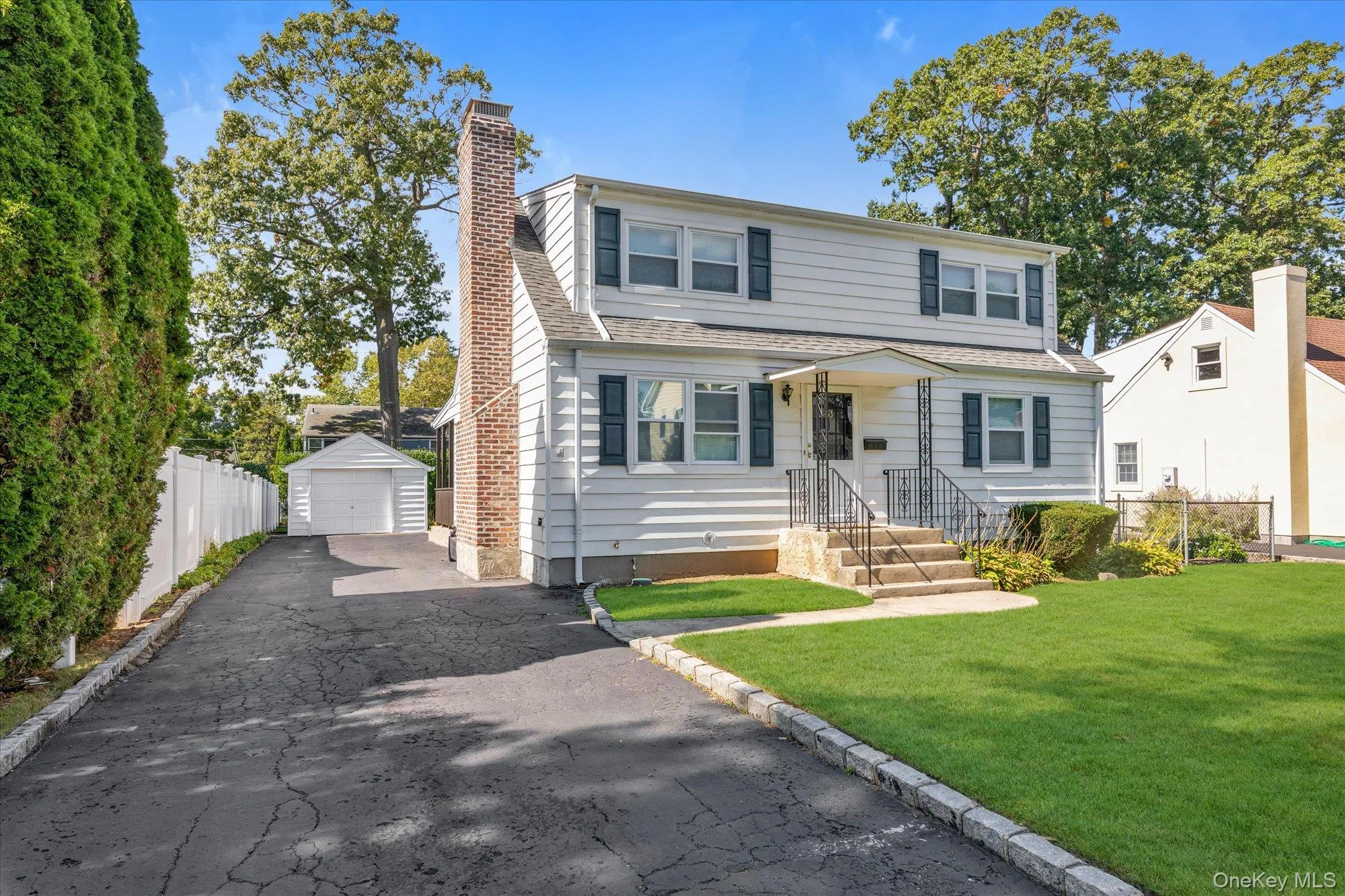 13 Inwood Road, Glen Cove, NY, 5 Bedrooms Bedrooms, 7 Rooms Rooms,2 BathroomsBathrooms,Residential,For Rent,Inwood,0,1057610 13 Inwood Road, Glen Cove, NY, 5 Bedrooms Bedrooms, 7 Rooms Rooms,2 BathroomsBathrooms,Residential,For Rent,Inwood,0,1057610