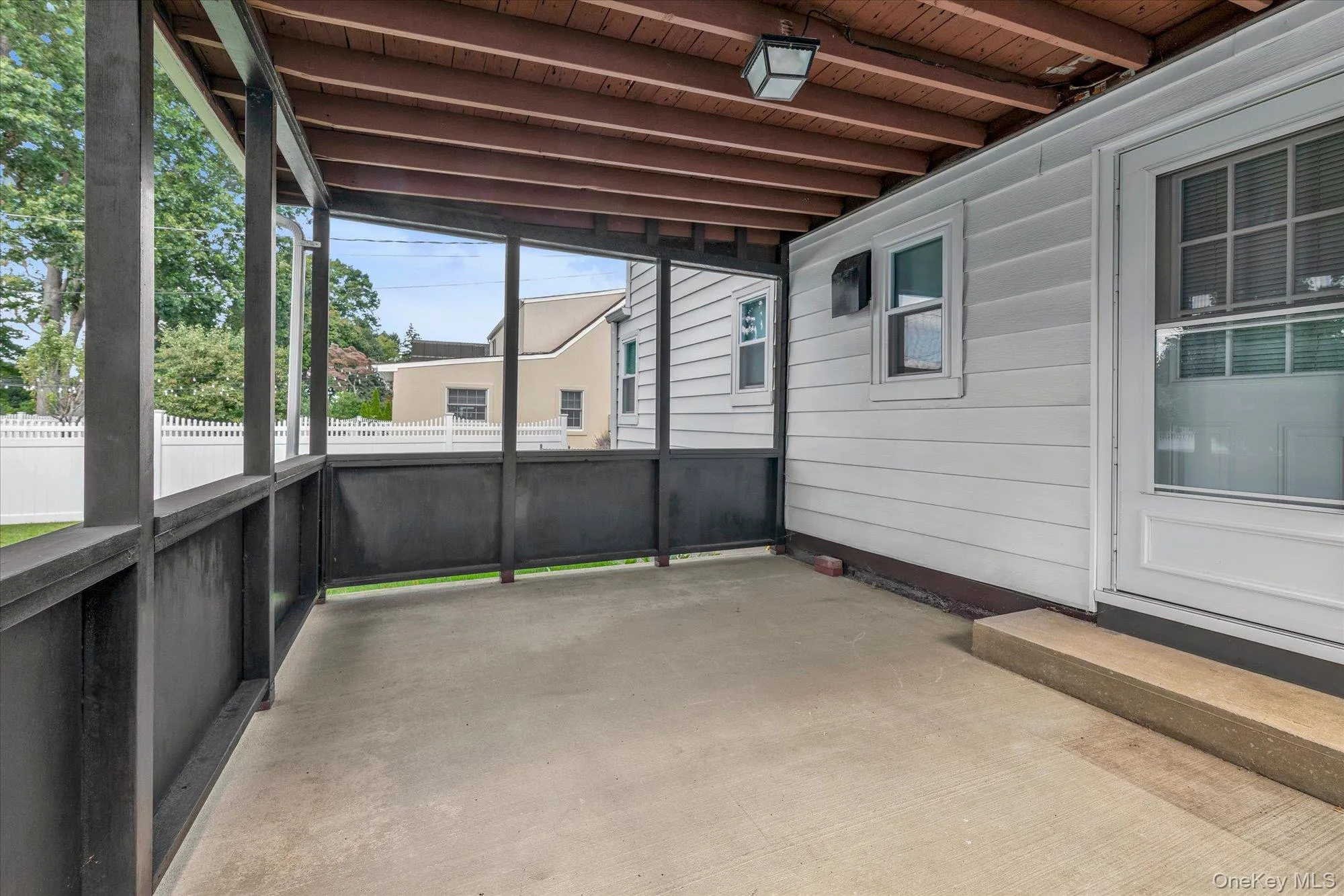13 Inwood Road, Glen Cove, NY, 5 Bedrooms Bedrooms, 7 Rooms Rooms,2 BathroomsBathrooms,Residential,For Rent,Inwood,0,1057610 13 Inwood Road, Glen Cove, NY, 5 Bedrooms Bedrooms, 7 Rooms Rooms,2 BathroomsBathrooms,Residential,For Rent,Inwood,0,1057610