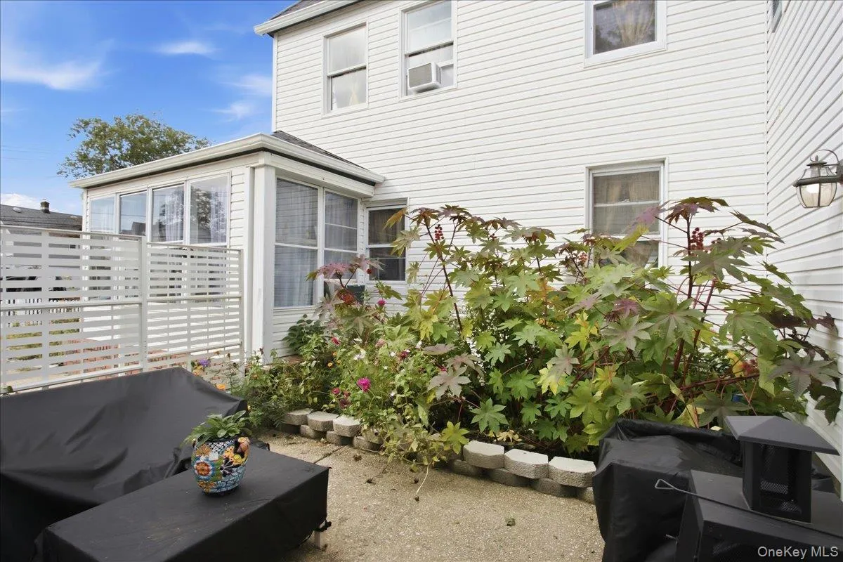 63 Neck Court, West Babylon, NY, 4 Bedrooms Bedrooms, 9 Rooms Rooms,2 BathroomsBathrooms,Residential,For Rent,Neck,0,1057615 63 Neck Court, West Babylon, NY, 4 Bedrooms Bedrooms, 9 Rooms Rooms,2 BathroomsBathrooms,Residential,For Rent,Neck,0,1057615