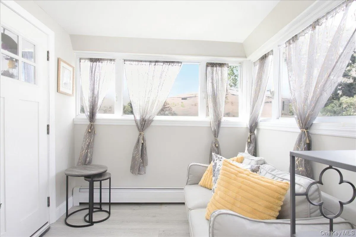 63 Neck Court, West Babylon, NY, 4 Bedrooms Bedrooms, 9 Rooms Rooms,2 BathroomsBathrooms,Residential,For Rent,Neck,0,1057615 63 Neck Court, West Babylon, NY, 4 Bedrooms Bedrooms, 9 Rooms Rooms,2 BathroomsBathrooms,Residential,For Rent,Neck,0,1057615