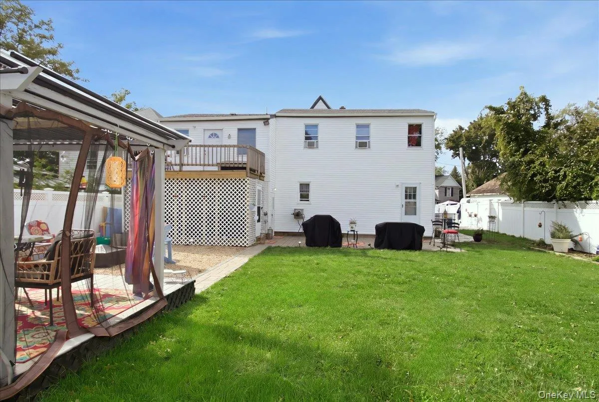 63 Neck Court, West Babylon, NY, 4 Bedrooms Bedrooms, 9 Rooms Rooms,2 BathroomsBathrooms,Residential,For Rent,Neck,0,1057615 63 Neck Court, West Babylon, NY, 4 Bedrooms Bedrooms, 9 Rooms Rooms,2 BathroomsBathrooms,Residential,For Rent,Neck,0,1057615