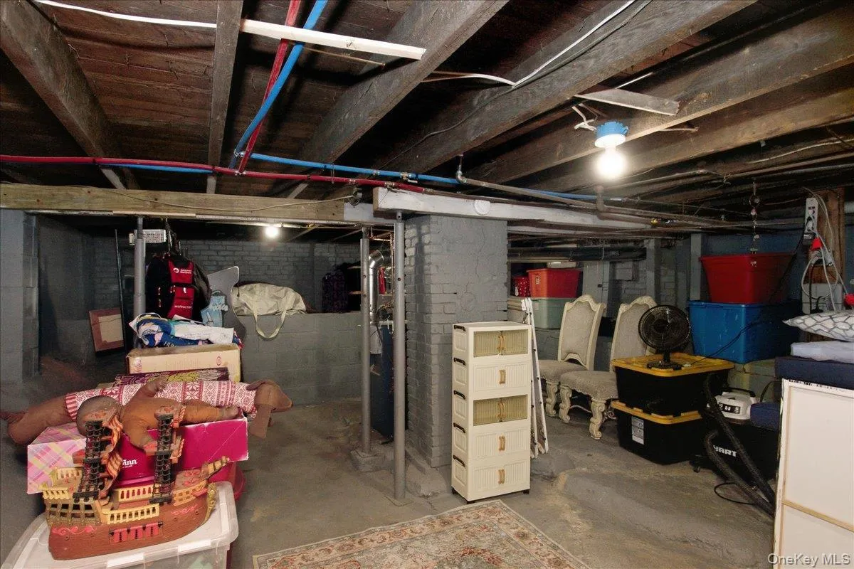 63 Neck Court, West Babylon, NY, 4 Bedrooms Bedrooms, 9 Rooms Rooms,2 BathroomsBathrooms,Residential,For Rent,Neck,0,1057615 63 Neck Court, West Babylon, NY, 4 Bedrooms Bedrooms, 9 Rooms Rooms,2 BathroomsBathrooms,Residential,For Rent,Neck,0,1057615