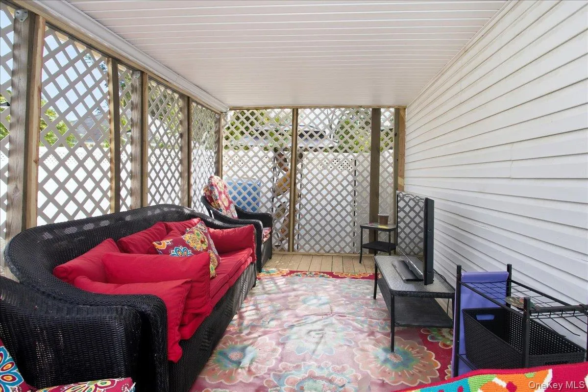 63 Neck Court, West Babylon, NY, 4 Bedrooms Bedrooms, 9 Rooms Rooms,2 BathroomsBathrooms,Residential,For Rent,Neck,0,1057615 63 Neck Court, West Babylon, NY, 4 Bedrooms Bedrooms, 9 Rooms Rooms,2 BathroomsBathrooms,Residential,For Rent,Neck,0,1057615