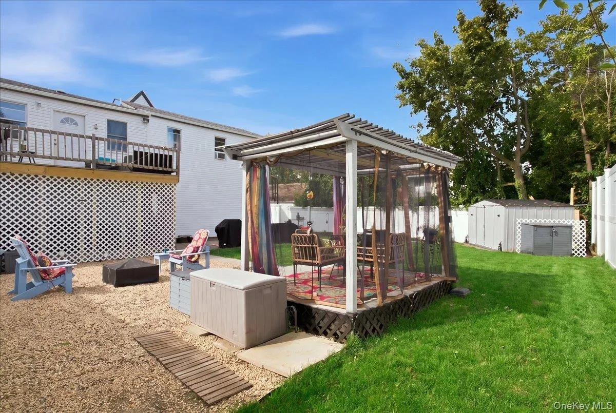 63 Neck Court, West Babylon, NY, 4 Bedrooms Bedrooms, 9 Rooms Rooms,2 BathroomsBathrooms,Residential,For Rent,Neck,0,1057615 63 Neck Court, West Babylon, NY, 4 Bedrooms Bedrooms, 9 Rooms Rooms,2 BathroomsBathrooms,Residential,For Rent,Neck,0,1057615