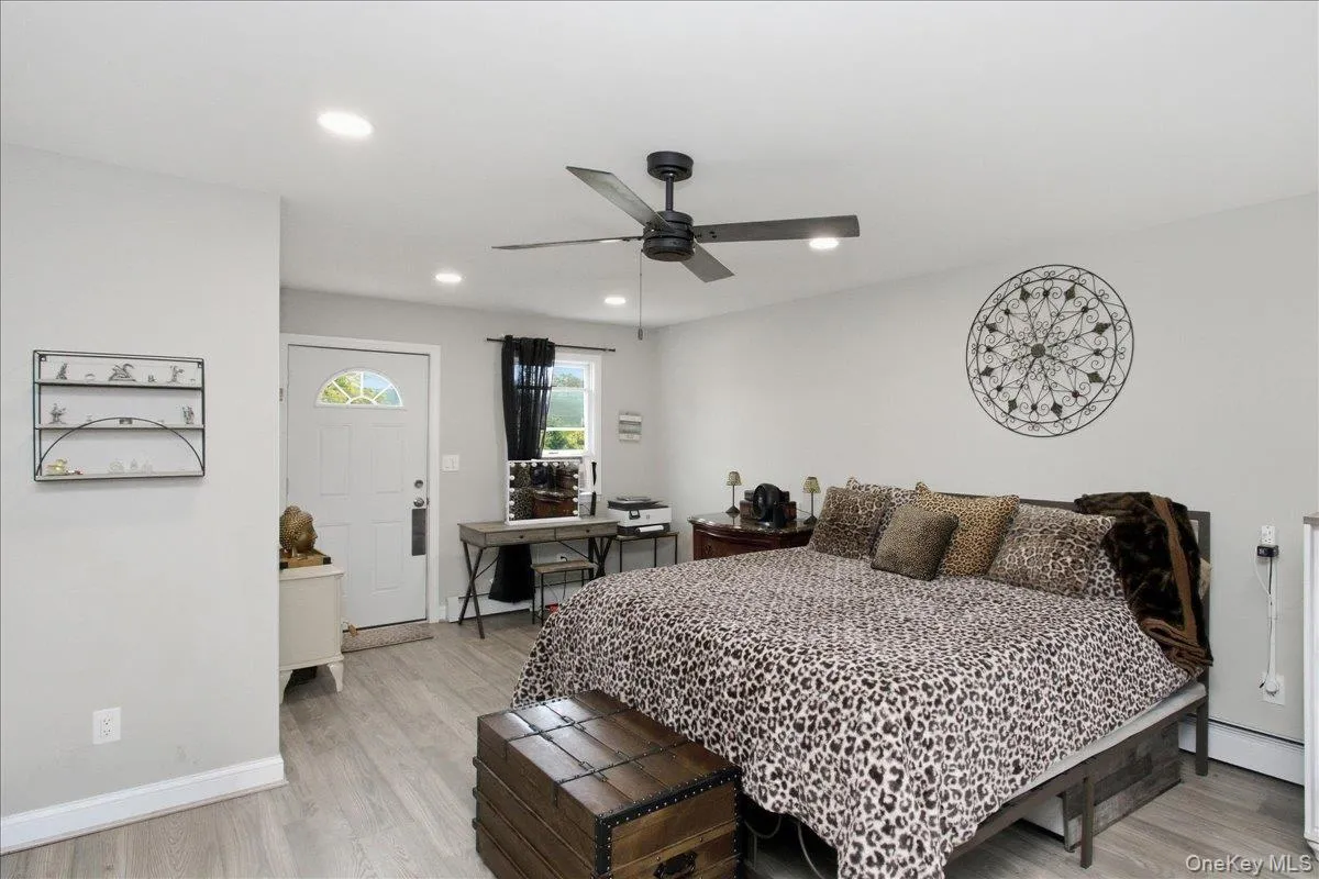 63 Neck Court, West Babylon, NY, 4 Bedrooms Bedrooms, 9 Rooms Rooms,2 BathroomsBathrooms,Residential,For Rent,Neck,0,1057615 63 Neck Court, West Babylon, NY, 4 Bedrooms Bedrooms, 9 Rooms Rooms,2 BathroomsBathrooms,Residential,For Rent,Neck,0,1057615