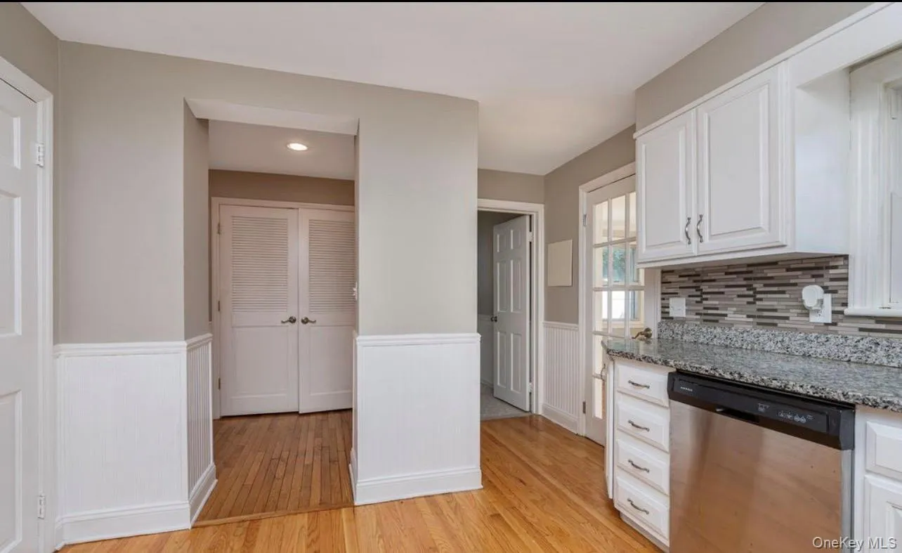 23 Home Avenue, Albany, NY, 3 Bedrooms Bedrooms, 5 Rooms Rooms,2 BathroomsBathrooms,Residential,For Rent,Home Avenue,0,1057628 23 Home Avenue, Albany, NY, 3 Bedrooms Bedrooms, 5 Rooms Rooms,2 BathroomsBathrooms,Residential,For Rent,Home Avenue,0,1057628