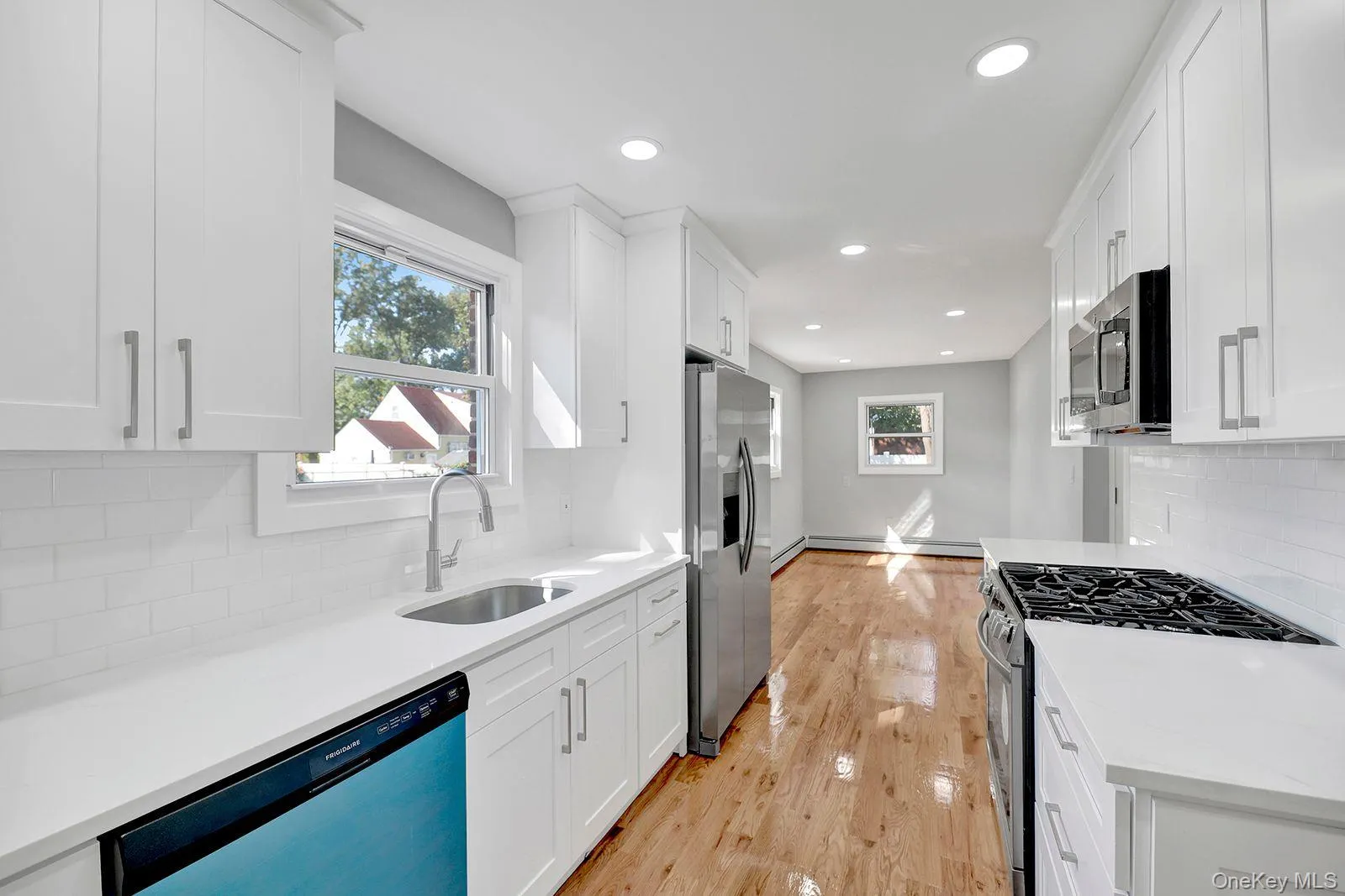 870 Southern Parkway, Hempstead, NY, 4 Bedrooms Bedrooms, 8 Rooms Rooms,2 BathroomsBathrooms,Residential,For Rent,Southern,0,1057632 870 Southern Parkway, Hempstead, NY, 4 Bedrooms Bedrooms, 8 Rooms Rooms,2 BathroomsBathrooms,Residential,For Rent,Southern,0,1057632