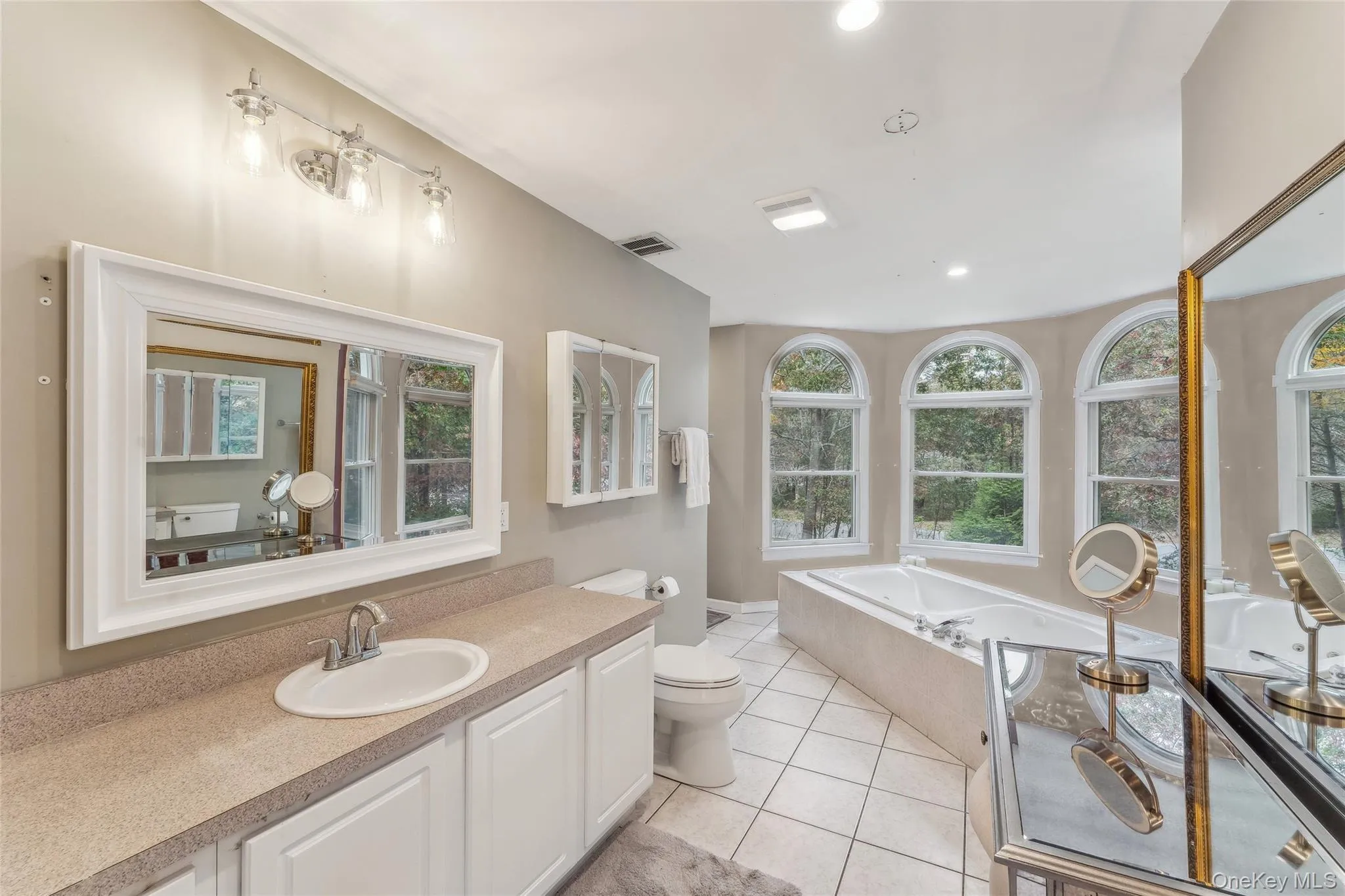 1 Candace Drive, Southampton, NY, 4 Bedrooms Bedrooms, 9 Rooms Rooms,5 BathroomsBathrooms,Residential Lease,For Rent,Candace,0,1057633 1 Candace Drive, Southampton, NY, 4 Bedrooms Bedrooms, 9 Rooms Rooms,5 BathroomsBathrooms,Residential Lease,For Rent,Candace,0,1057633