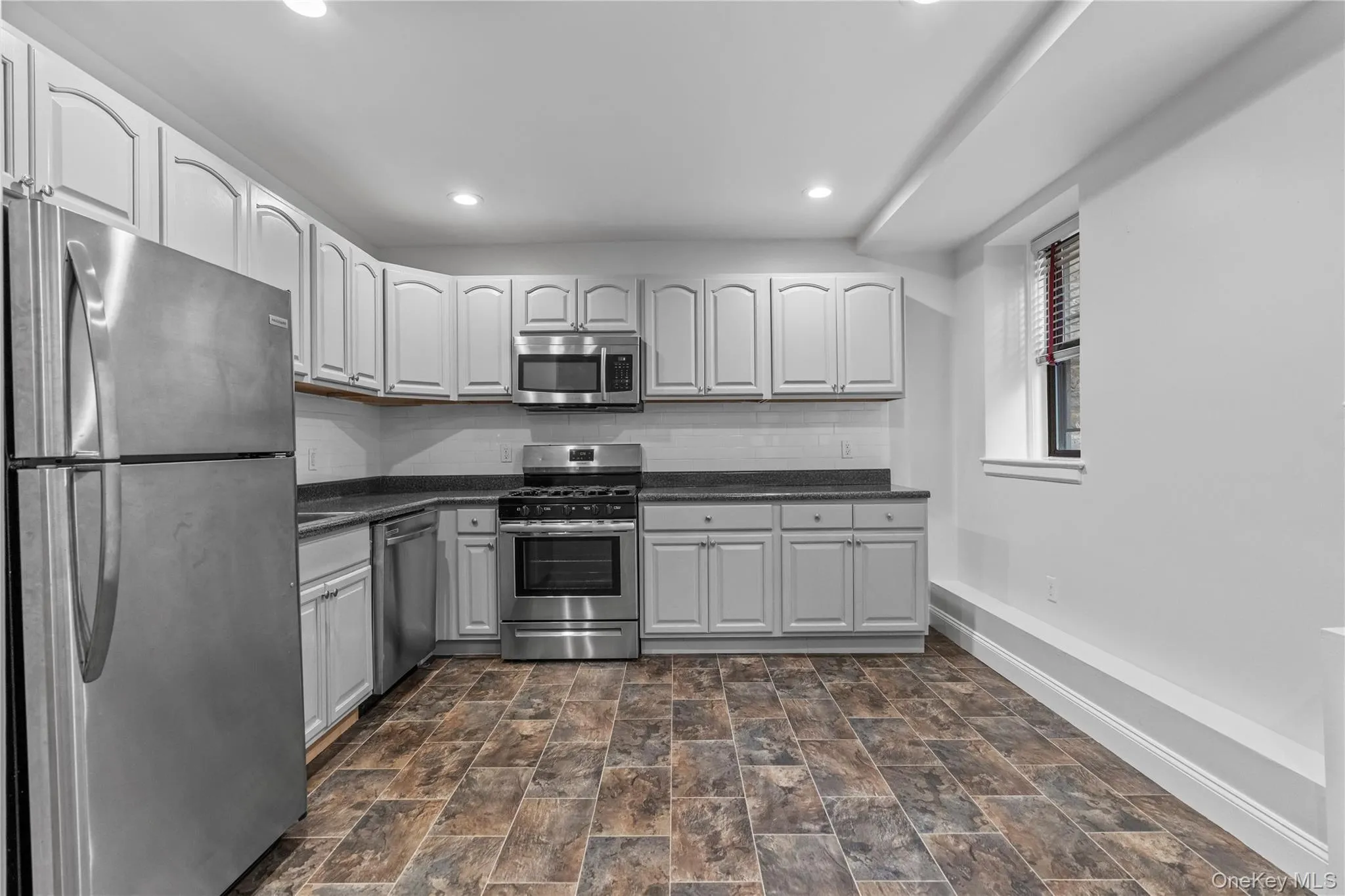232 Martine Avenue, White Plains, NY, 3 Bedrooms Bedrooms, 5 Rooms Rooms,2 BathroomsBathrooms,Residential Lease,For Rent,Martine,0,1057640 232 Martine Avenue, White Plains, NY, 3 Bedrooms Bedrooms, 5 Rooms Rooms,2 BathroomsBathrooms,Residential Lease,For Rent,Martine,0,1057640