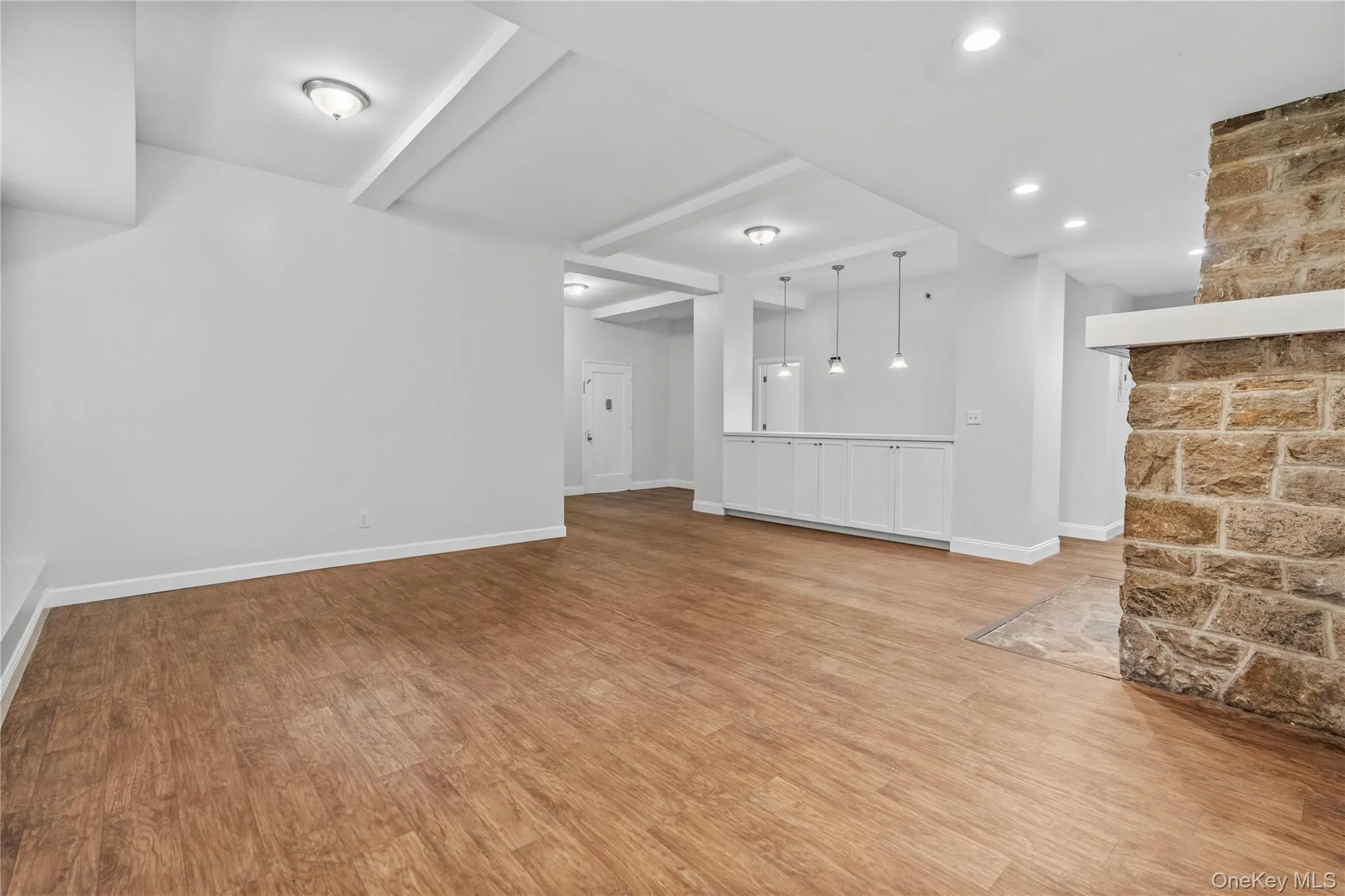 232 Martine Avenue, White Plains, NY, 3 Bedrooms Bedrooms, 5 Rooms Rooms,2 BathroomsBathrooms,Residential Lease,For Rent,Martine,0,1057640 232 Martine Avenue, White Plains, NY, 3 Bedrooms Bedrooms, 5 Rooms Rooms,2 BathroomsBathrooms,Residential Lease,For Rent,Martine,0,1057640