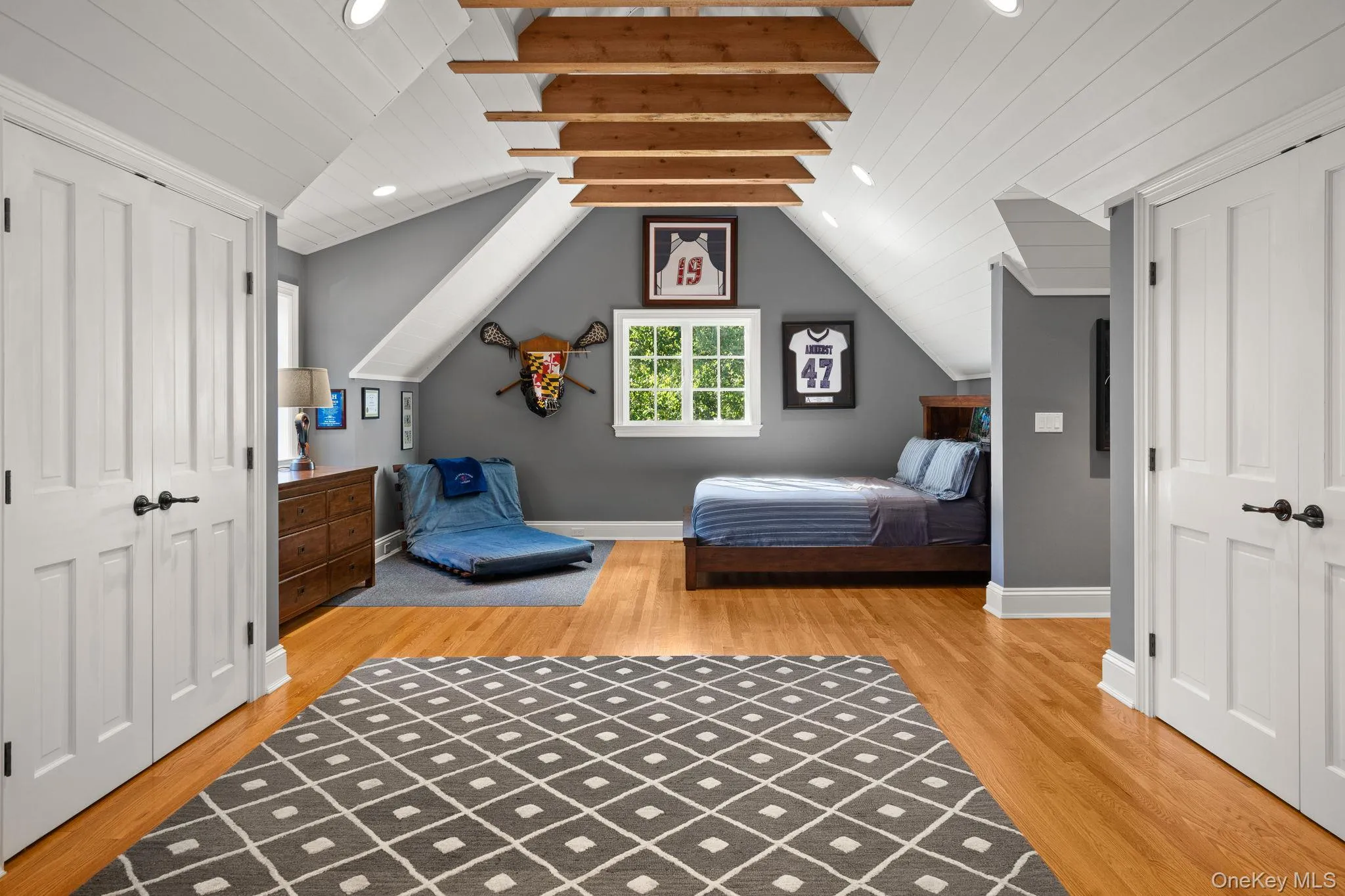 7 Pippin Lane, Huntington, NY, 4 Bedrooms Bedrooms, 12 Rooms Rooms,5 BathroomsBathrooms,Residential,For Rent,Pippin,0,1057641 7 Pippin Lane, Huntington, NY, 4 Bedrooms Bedrooms, 12 Rooms Rooms,5 BathroomsBathrooms,Residential,For Rent,Pippin,0,1057641