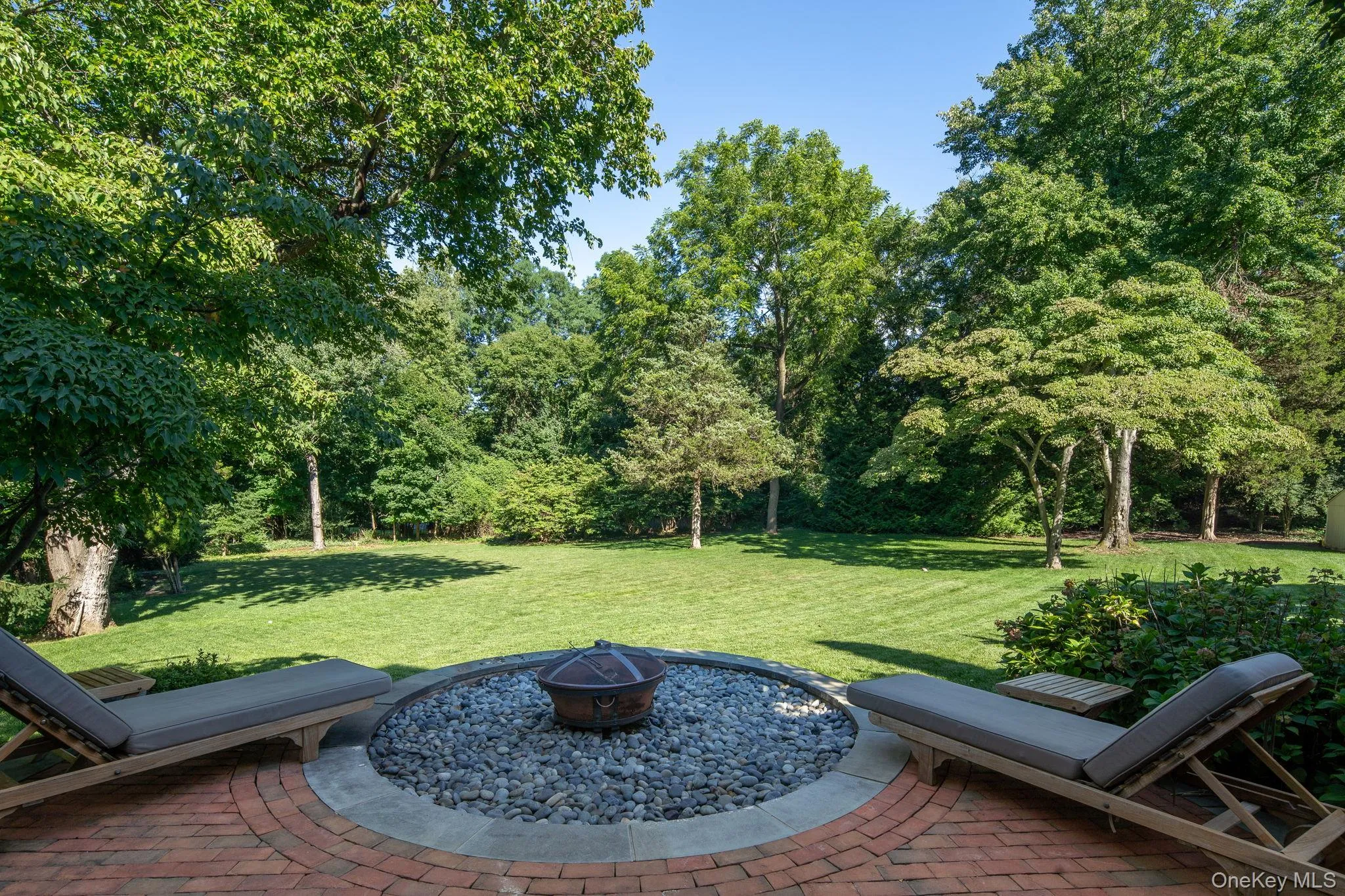 7 Pippin Lane, Huntington, NY, 4 Bedrooms Bedrooms, 12 Rooms Rooms,5 BathroomsBathrooms,Residential,For Rent,Pippin,0,1057641 7 Pippin Lane, Huntington, NY, 4 Bedrooms Bedrooms, 12 Rooms Rooms,5 BathroomsBathrooms,Residential,For Rent,Pippin,0,1057641