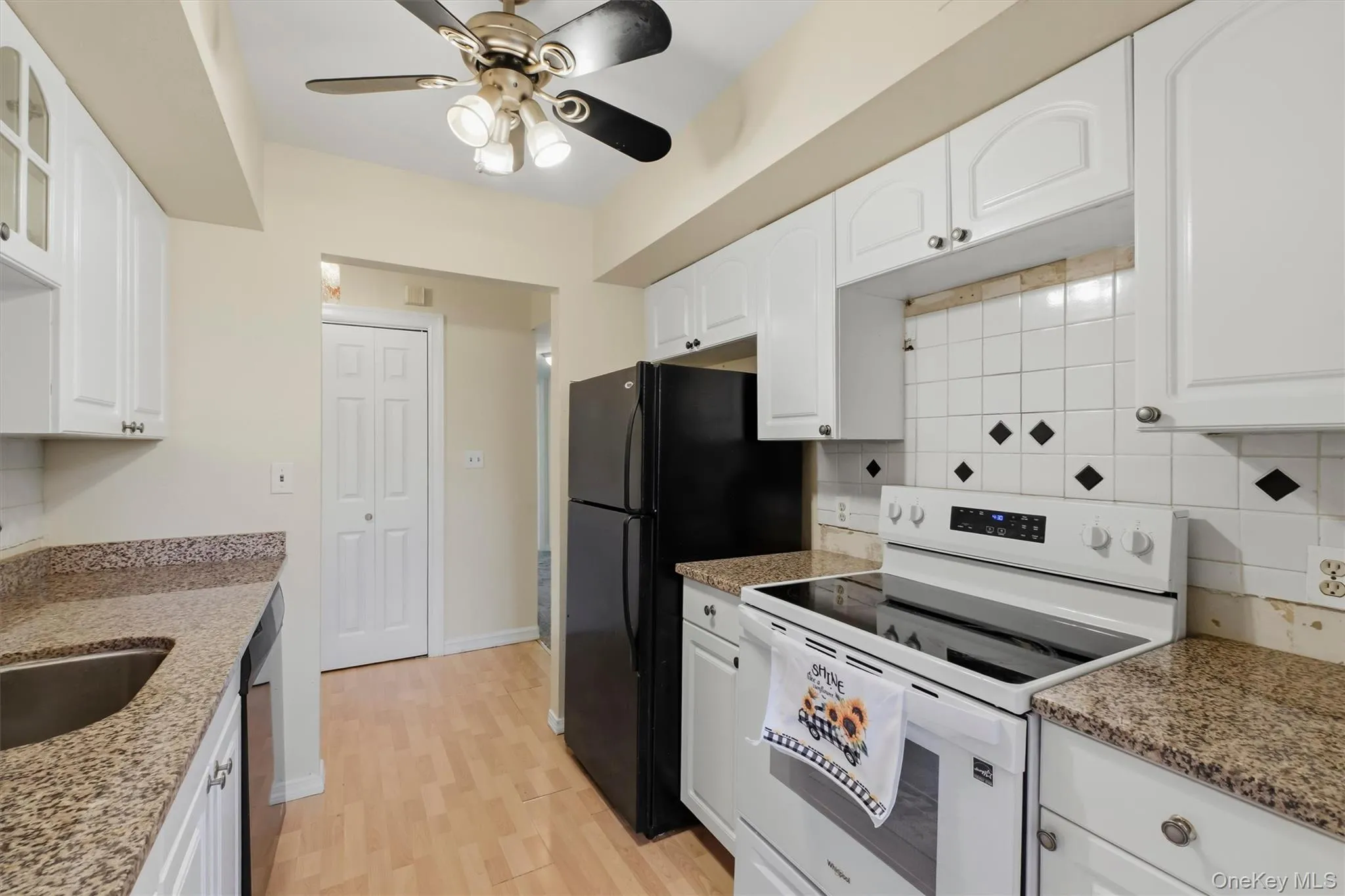 401 Cherry Hill Drive, Poughkeepsie (town), NY, 2 Bedrooms Bedrooms, 5 Rooms Rooms,1 BathroomBathrooms,Residential,For Rent,Cherry Hill,0,1057642 401 Cherry Hill Drive, Poughkeepsie (town), NY, 2 Bedrooms Bedrooms, 5 Rooms Rooms,1 BathroomBathrooms,Residential,For Rent,Cherry Hill,0,1057642