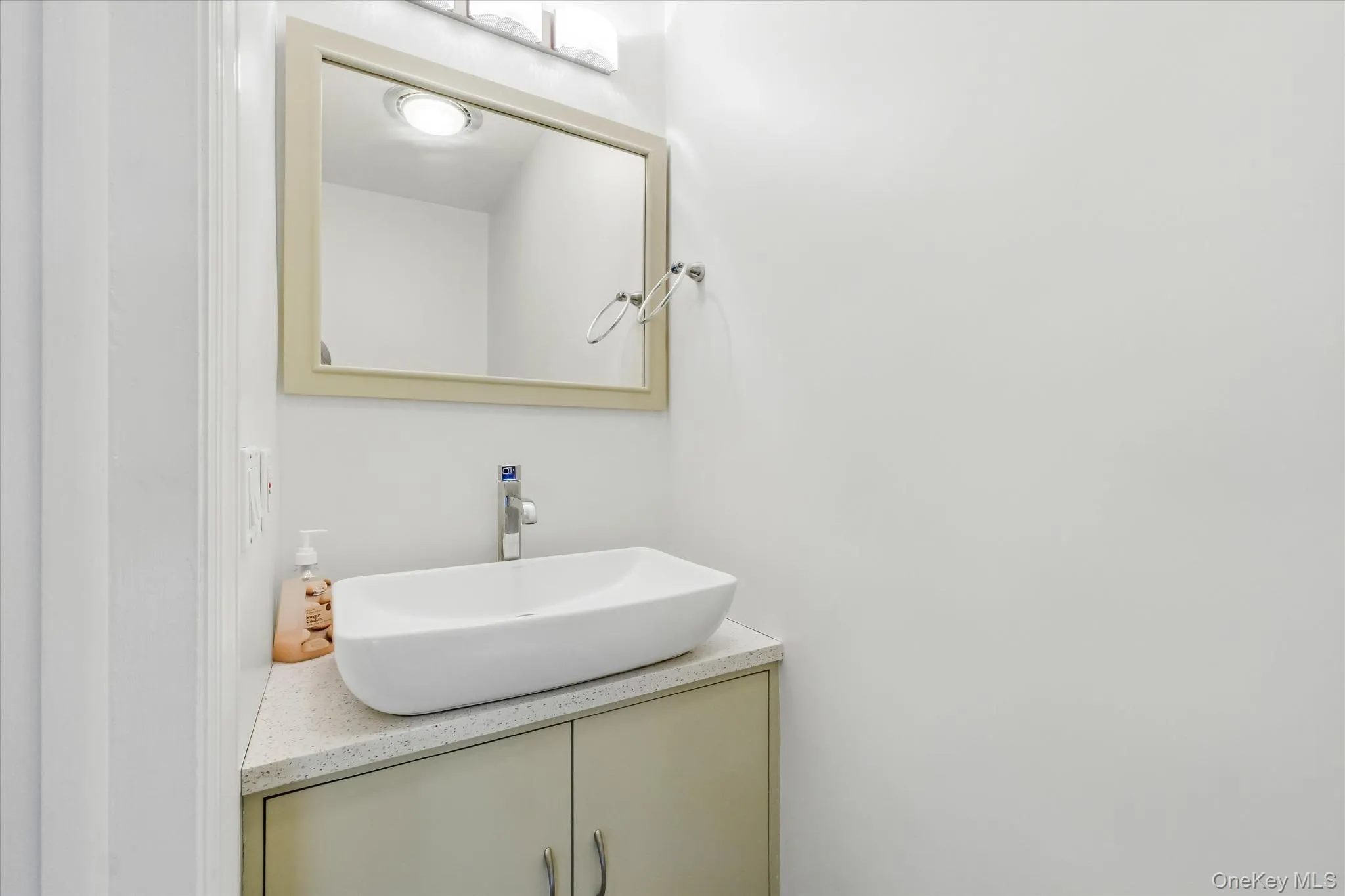 84 Stowe Drive, Beekman, NY, 4 Bedrooms Bedrooms, 10 Rooms Rooms,2 BathroomsBathrooms,Residential,For Rent,Stowe,0,1057643 84 Stowe Drive, Beekman, NY, 4 Bedrooms Bedrooms, 10 Rooms Rooms,2 BathroomsBathrooms,Residential,For Rent,Stowe,0,1057643