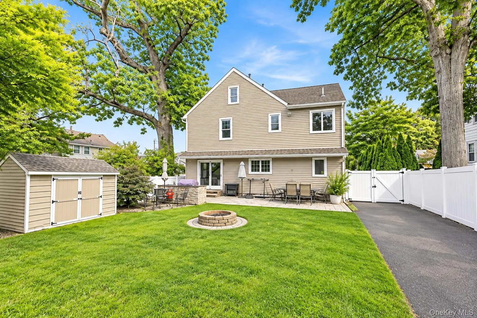 7 Atlantic Avenue, Clarkstown, NY, 5 Bedrooms Bedrooms, 9 Rooms Rooms,2 BathroomsBathrooms,Residential,For Rent,Atlantic,0,1057644 7 Atlantic Avenue, Clarkstown, NY, 5 Bedrooms Bedrooms, 9 Rooms Rooms,2 BathroomsBathrooms,Residential,For Rent,Atlantic,0,1057644