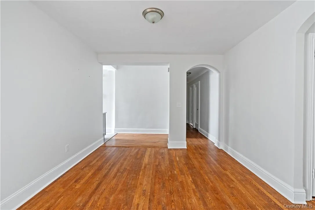 250 Martine Avenue, White Plains, NY, 3 Bedrooms Bedrooms, 5 Rooms Rooms,2 BathroomsBathrooms,Residential Lease,For Rent,Martine,0,1057646 250 Martine Avenue, White Plains, NY, 3 Bedrooms Bedrooms, 5 Rooms Rooms,2 BathroomsBathrooms,Residential Lease,For Rent,Martine,0,1057646