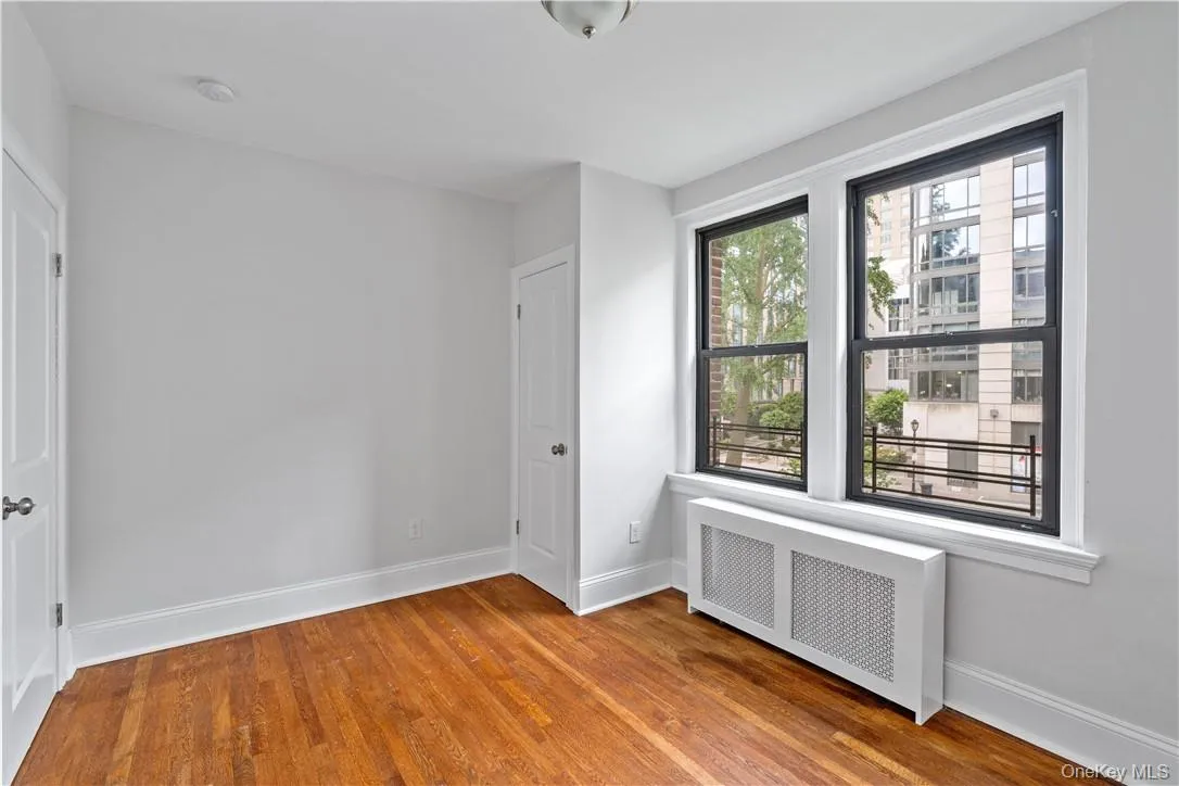 250 Martine Avenue, White Plains, NY, 3 Bedrooms Bedrooms, 5 Rooms Rooms,2 BathroomsBathrooms,Residential Lease,For Rent,Martine,0,1057646 250 Martine Avenue, White Plains, NY, 3 Bedrooms Bedrooms, 5 Rooms Rooms,2 BathroomsBathrooms,Residential Lease,For Rent,Martine,0,1057646