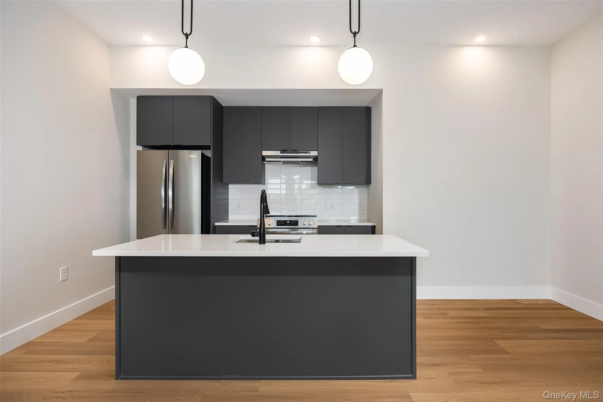 364 Main Street, Beacon, NY, 1 Bedroom Bedrooms, 3 Rooms Rooms,1 BathroomBathrooms,Residential Lease,For Rent,Main,0,1057647 364 Main Street, Beacon, NY, 1 Bedroom Bedrooms, 3 Rooms Rooms,1 BathroomBathrooms,Residential Lease,For Rent,Main,0,1057647