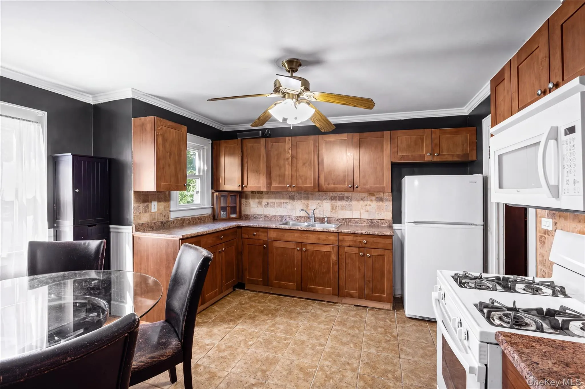 373 Oak Street, Brookhaven, NY, 4 Bedrooms Bedrooms, 6 Rooms Rooms,1 BathroomBathrooms,Residential,For Rent,Oak,0,1057657 373 Oak Street, Brookhaven, NY, 4 Bedrooms Bedrooms, 6 Rooms Rooms,1 BathroomBathrooms,Residential,For Rent,Oak,0,1057657