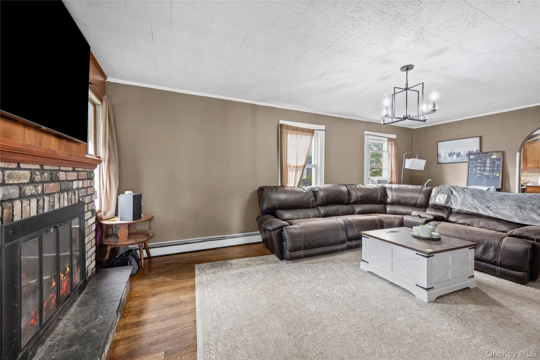 373 Oak Street, Brookhaven, NY, 4 Bedrooms Bedrooms, 6 Rooms Rooms,1 BathroomBathrooms,Residential,For Rent,Oak,0,1057657 373 Oak Street, Brookhaven, NY, 4 Bedrooms Bedrooms, 6 Rooms Rooms,1 BathroomBathrooms,Residential,For Rent,Oak,0,1057657