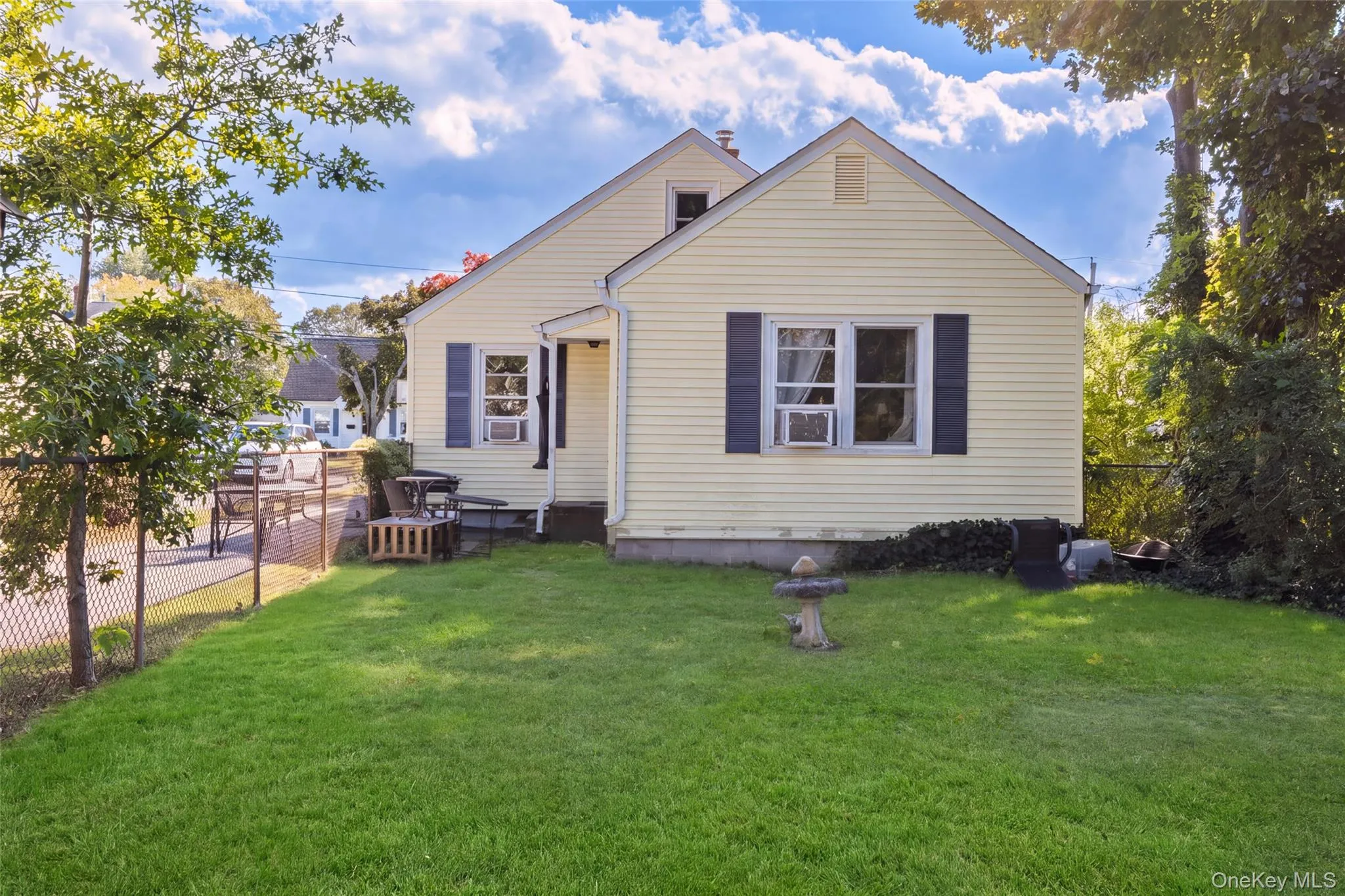 373 Oak Street, Brookhaven, NY, 4 Bedrooms Bedrooms, 6 Rooms Rooms,1 BathroomBathrooms,Residential,For Rent,Oak,0,1057657 373 Oak Street, Brookhaven, NY, 4 Bedrooms Bedrooms, 6 Rooms Rooms,1 BathroomBathrooms,Residential,For Rent,Oak,0,1057657