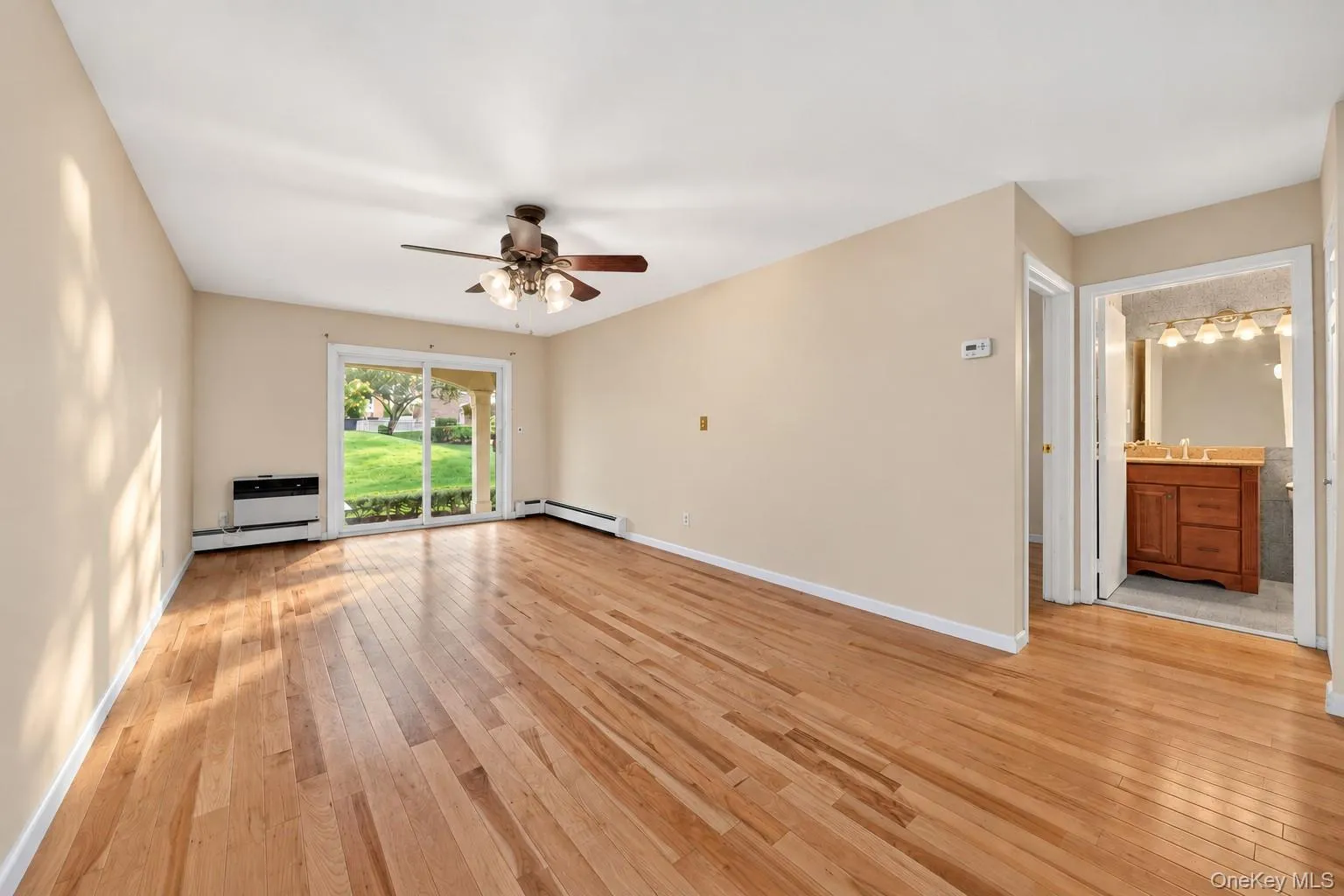 12-32 Diane Place, New York, NY, 1 Bedroom Bedrooms, 4 Rooms Rooms,1 BathroomBathrooms,Residential,For Rent,Diane,0,1057665 12-32 Diane Place, New York, NY, 1 Bedroom Bedrooms, 4 Rooms Rooms,1 BathroomBathrooms,Residential,For Rent,Diane,0,1057665